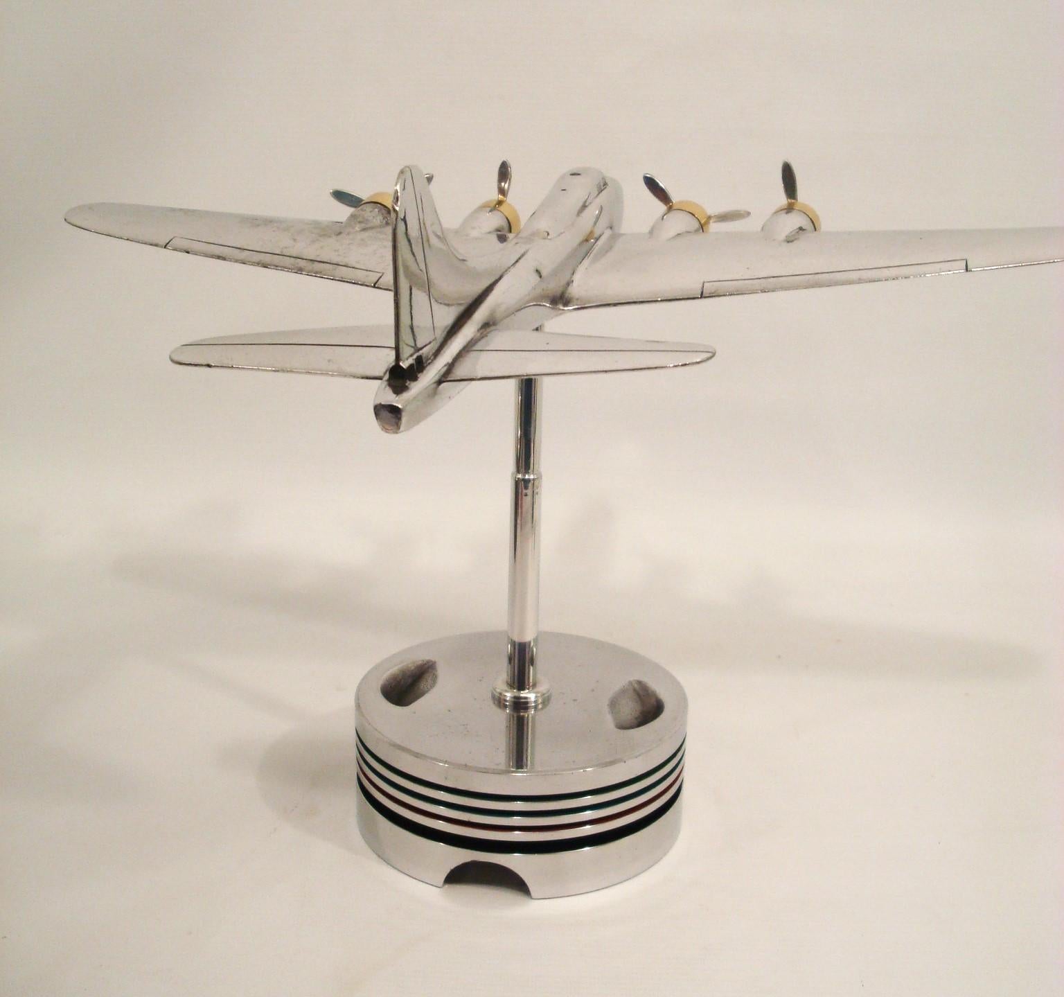 20ième siècle Bureau Art Déco Mid-century Modèle d'avion 1930 en vente