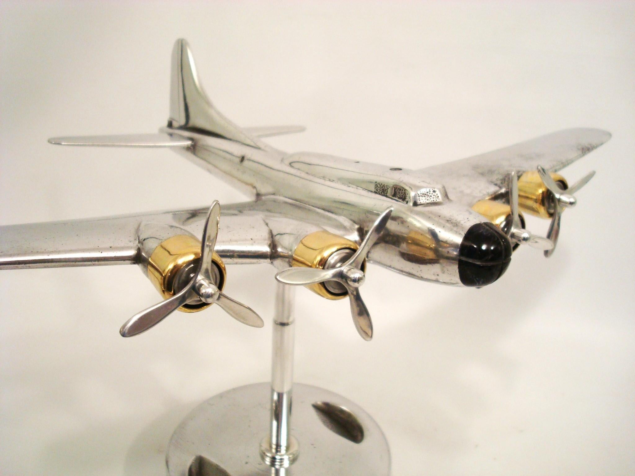 Aluminium Bureau Art Déco Mid-century Modèle d'avion 1930 en vente