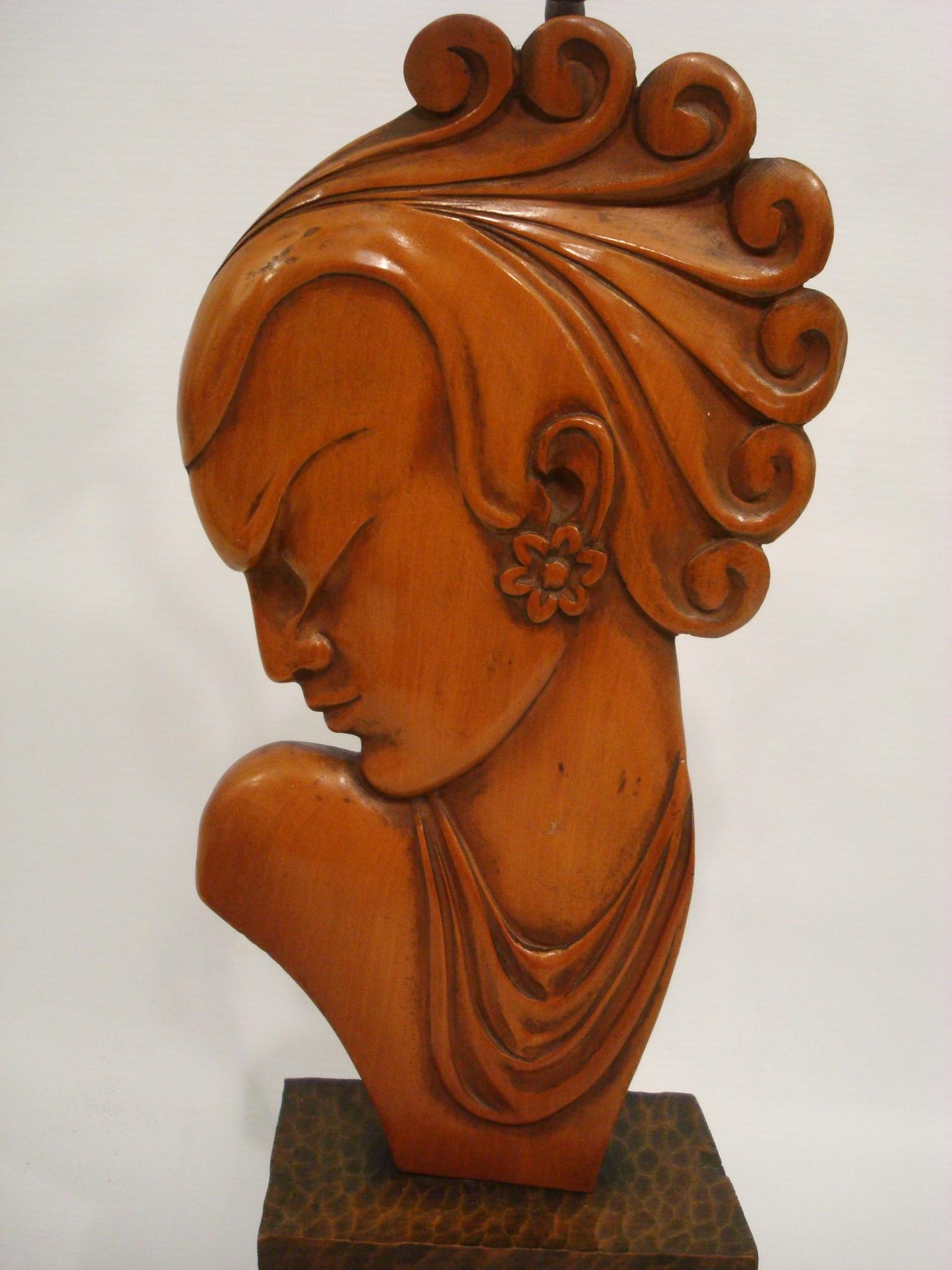 French Art Deco / Mid-Century Sculptural Carved Table Lamp For Sale