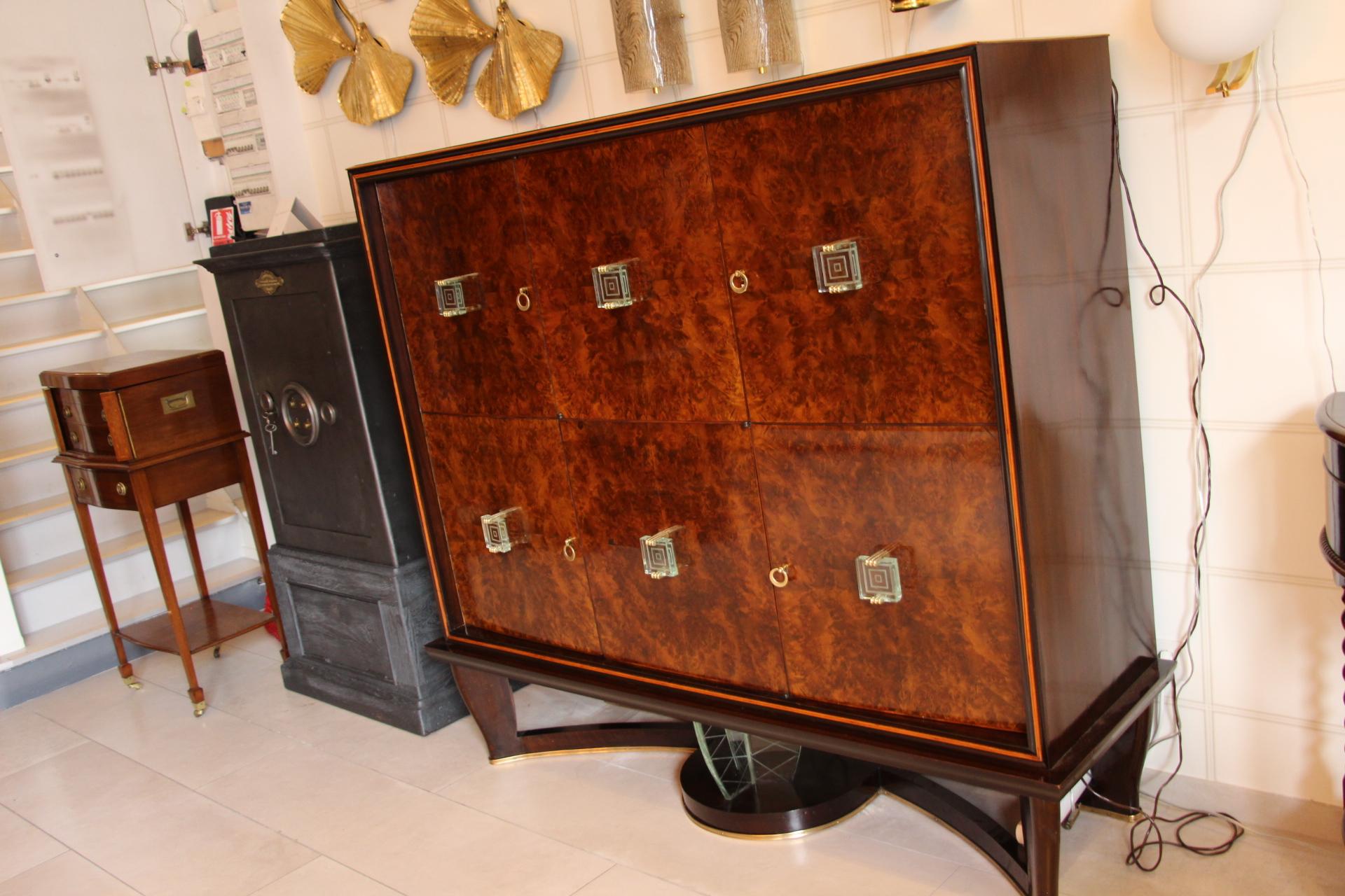 Glass Art Deco Midcentury Cabinet, Dry Bar in the Style of Borsani and Fontana Arte For Sale