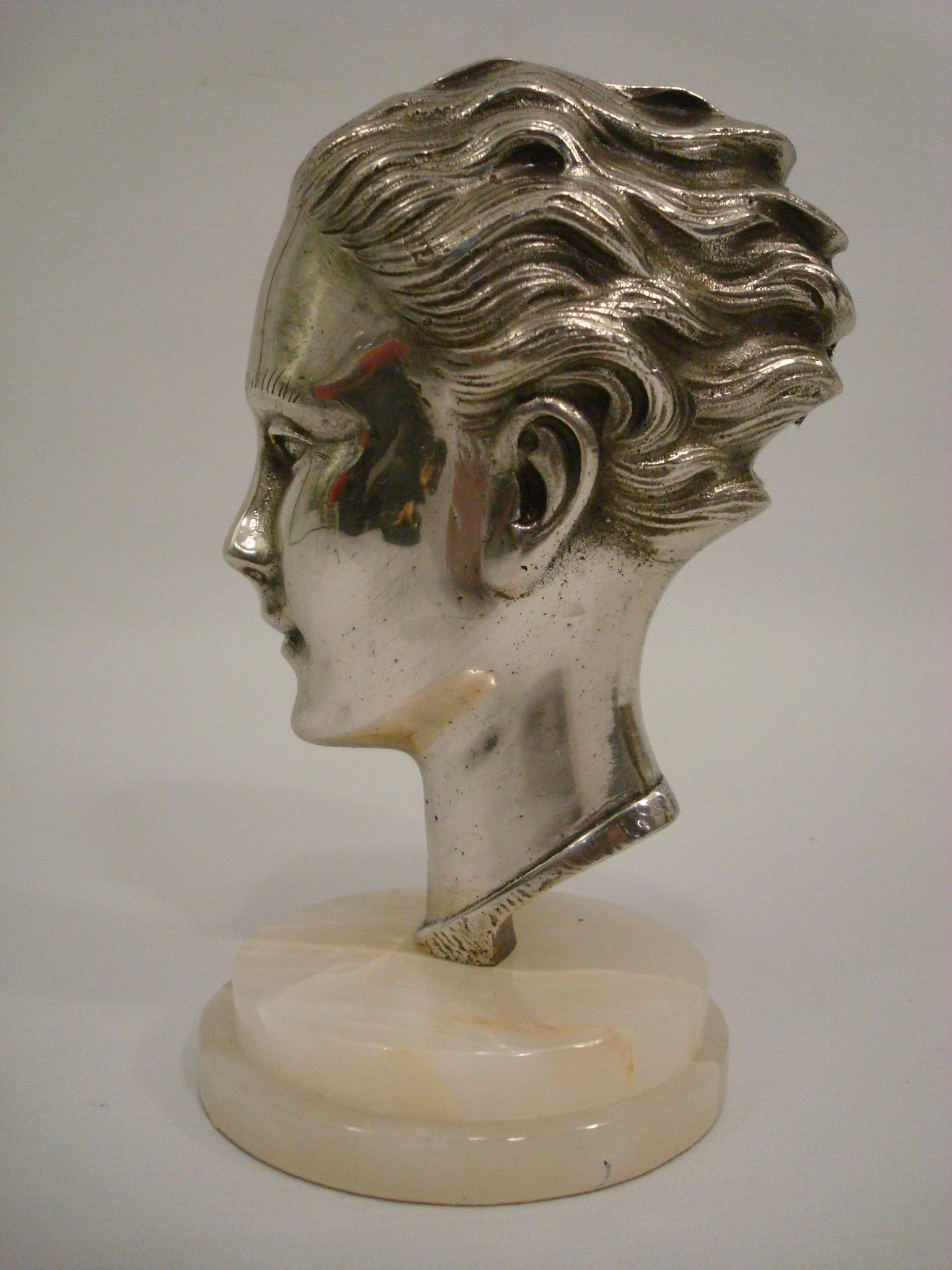 Art déco Art Deco / Mid-century Silvered Bronze Bust Sculpture - France 1930's en vente