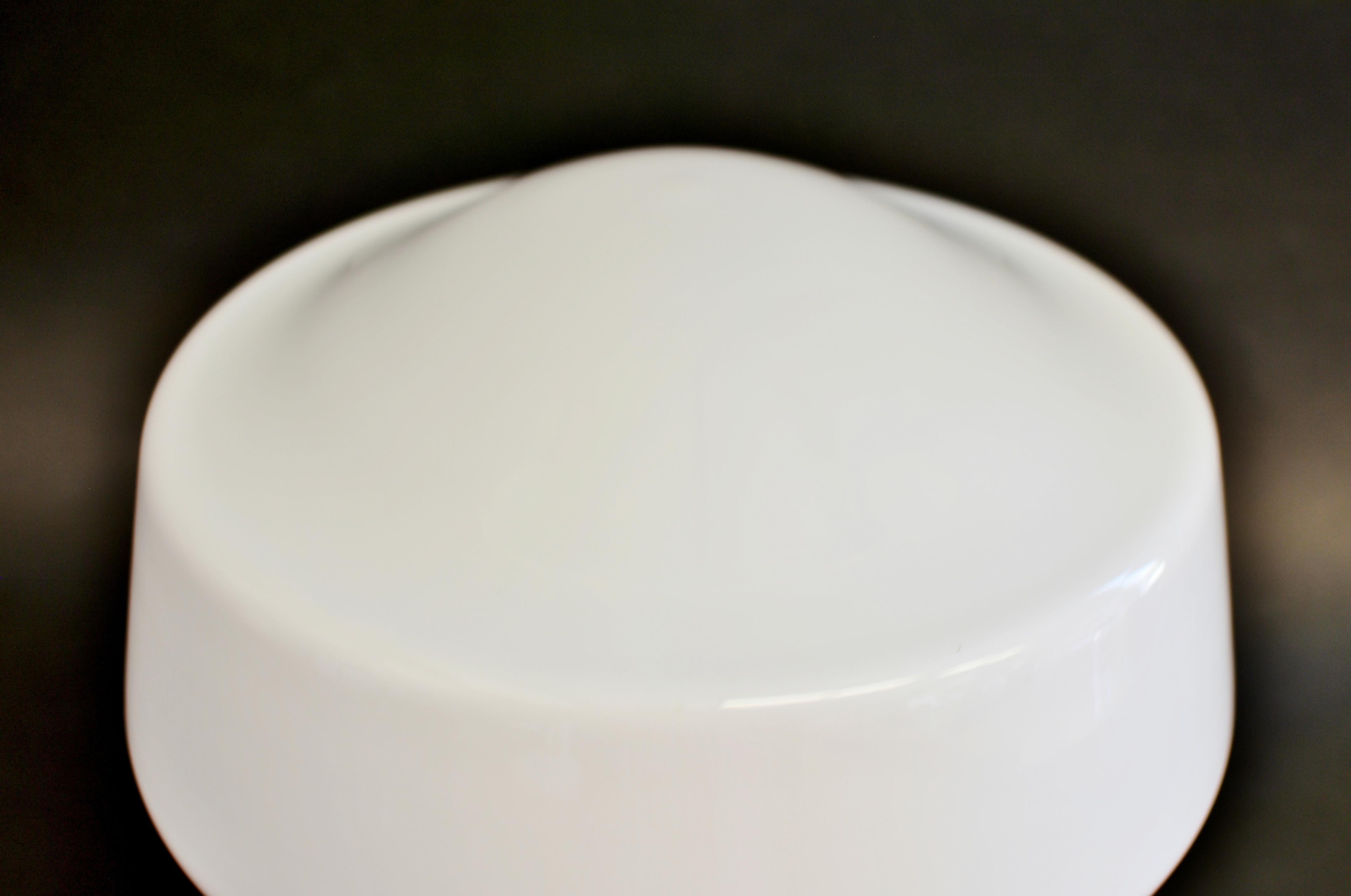 Art Deco Milk Glass Light Lamp Shade For Sale 2