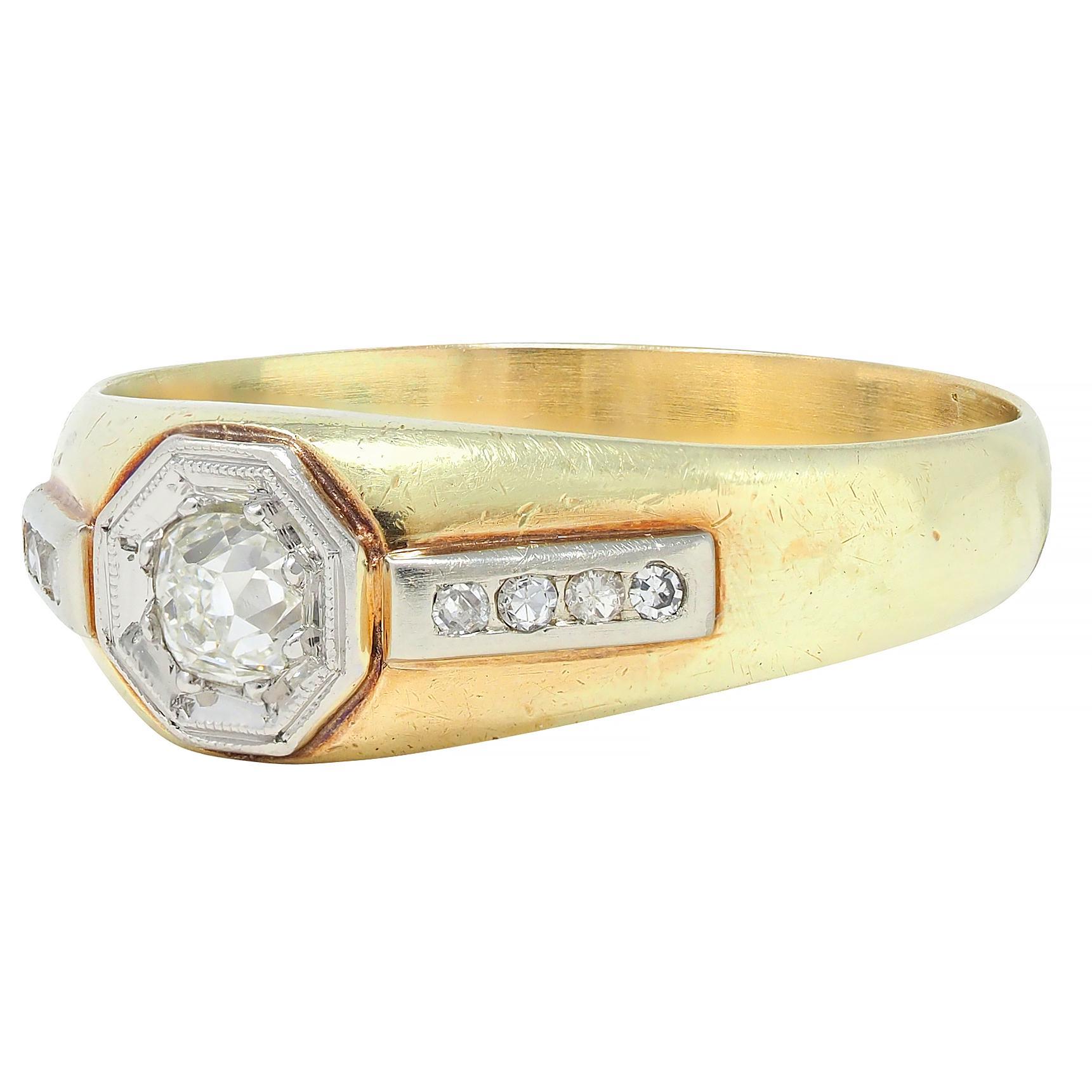 Bague unisexe Art déco en platine et or jaune 15 carats avec diamants taille mine en vente 2