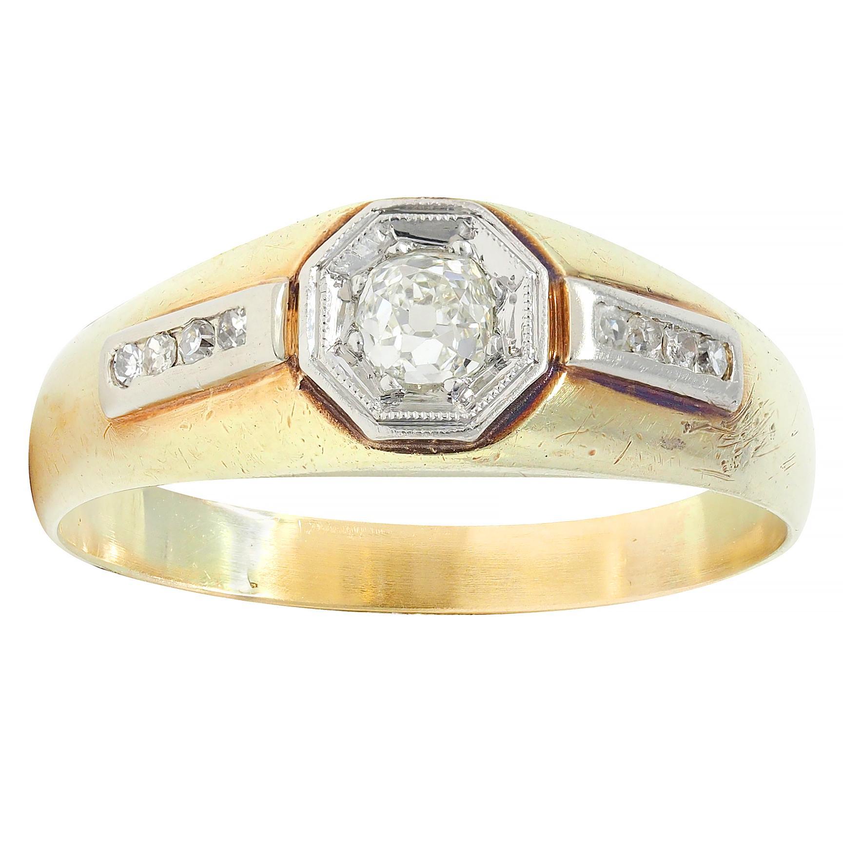 Bague unisexe Art déco en platine et or jaune 15 carats avec diamants taille mine en vente 3