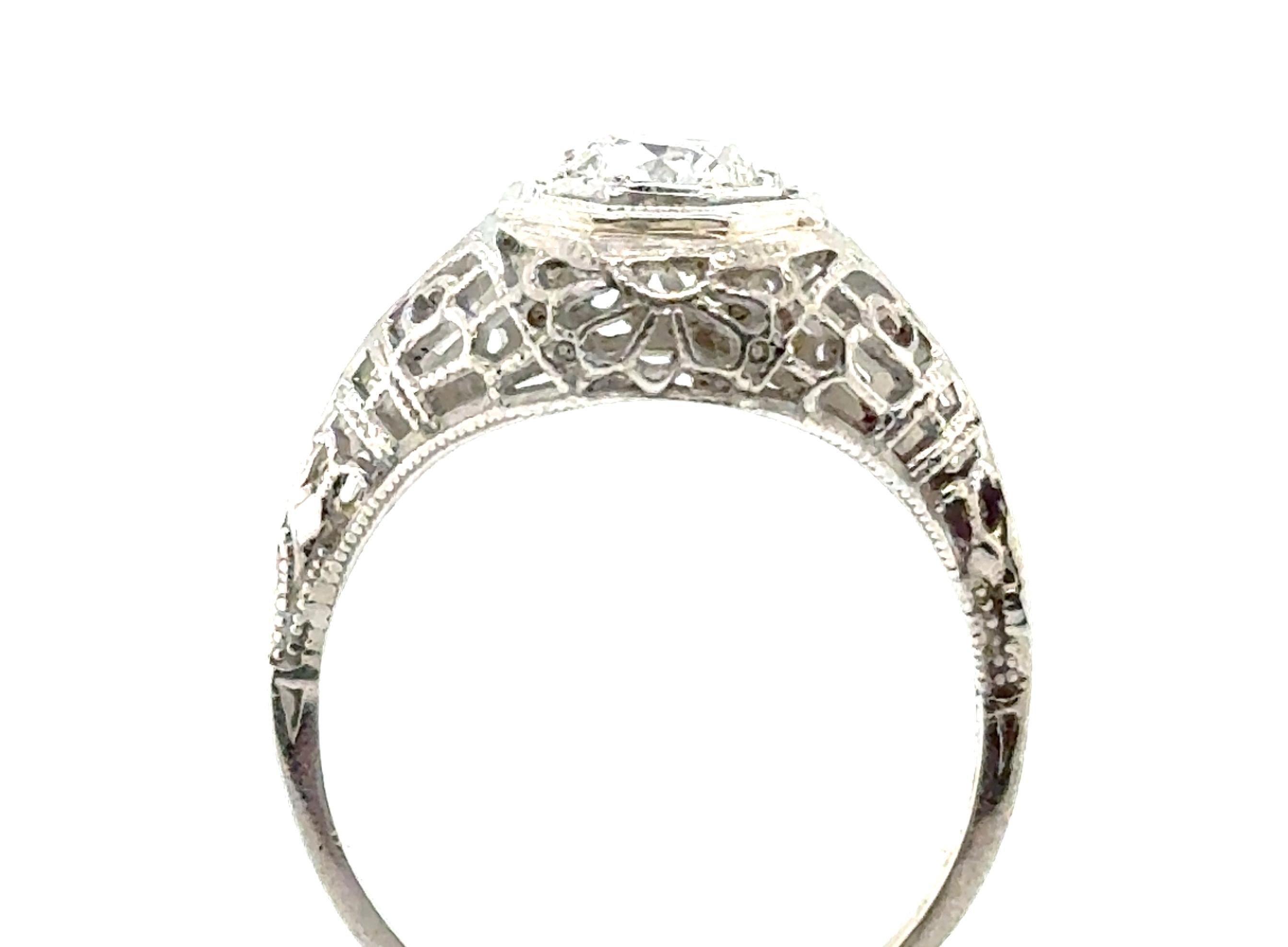 Echte Original-Antike aus den 1930er Jahren Art Deco GIA .55ct Diamond 18K Vintage Solitaire Verlobungsring



Mit einem SPECTACULAR GIA Certified .55ct G VS1 Transitional Cut Natural Mined Diamond Center

Unglaubliche filigrane