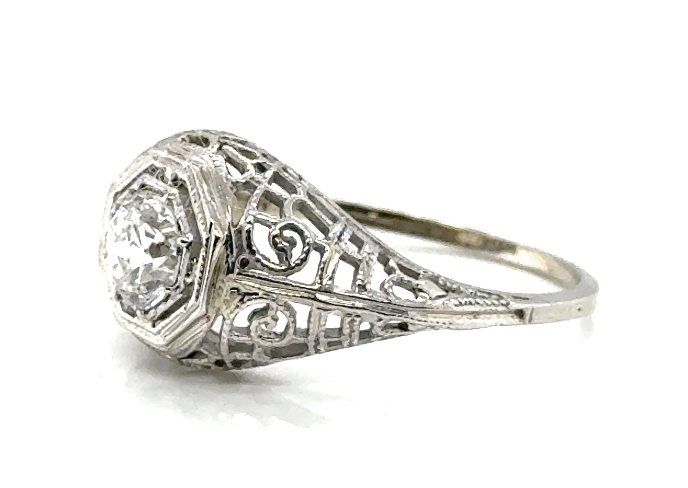 Art Deco Mined Diamond Solitaire Ring GIA zertifiziert G VS1 .55ct 18K Original 193 (Rundschliff) im Angebot