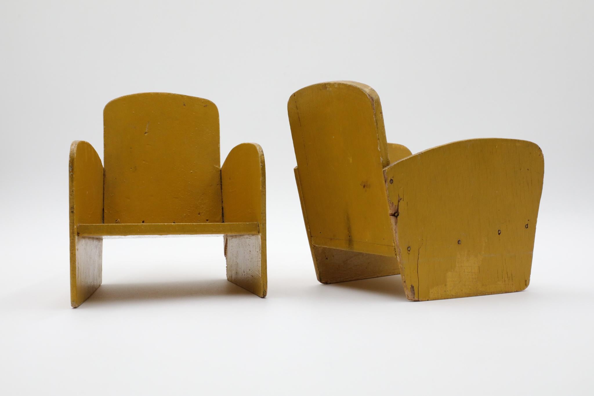 Art Deco Miniature Furniture Set Painted in Yellow For Sale 8