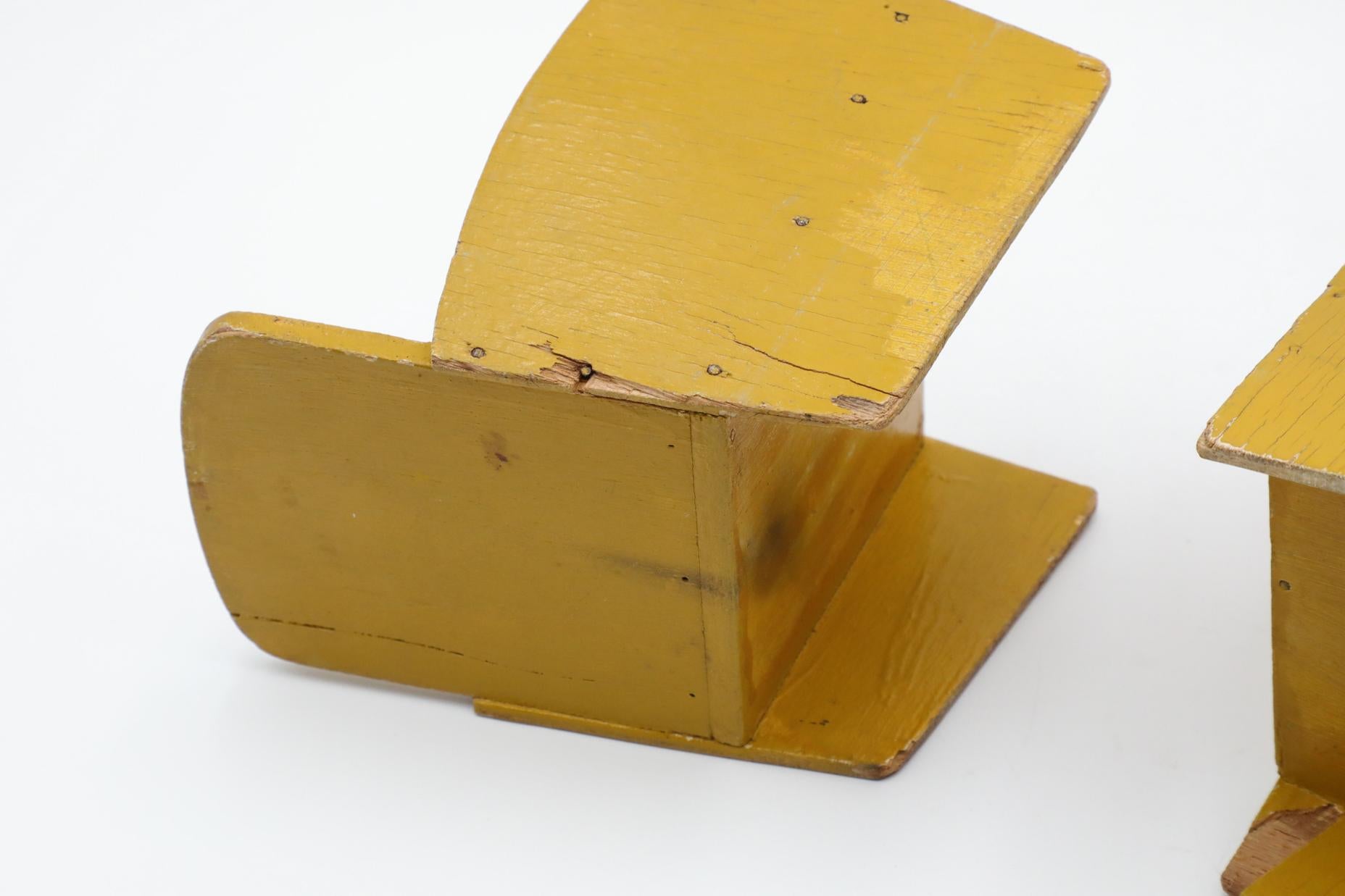 Art Deco Miniature Furniture Set Painted in Yellow For Sale 13