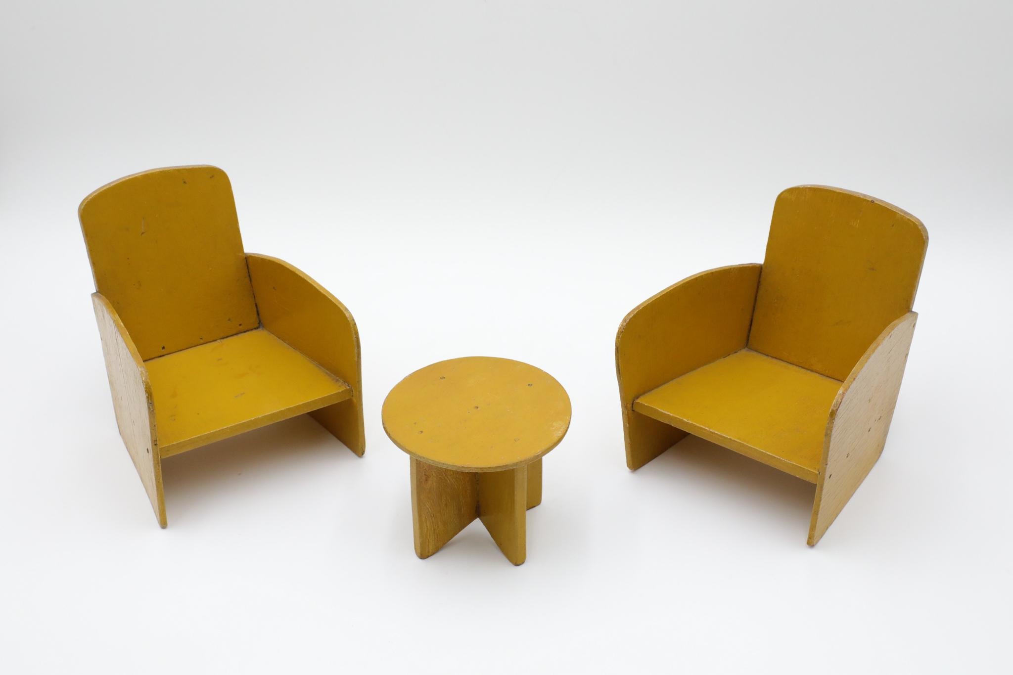 Art Deco Miniature Furniture Set Painted in Yellow For Sale 1