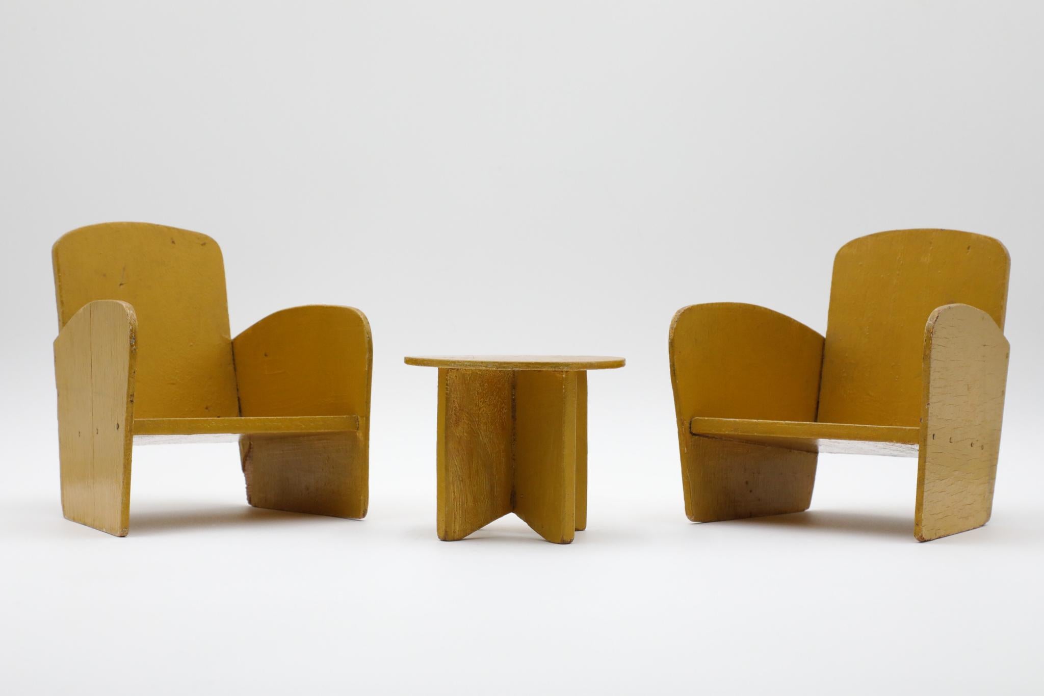 Art Deco Miniature Furniture Set Painted in Yellow For Sale 2