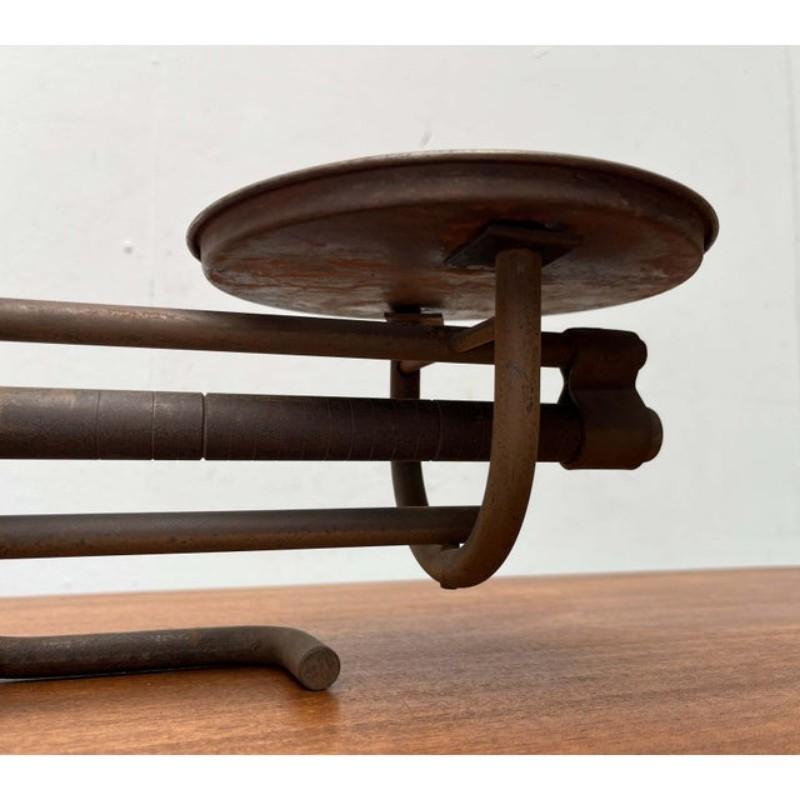 Art Deco Minimalist Metal Balance Beam Scale For Sale 12