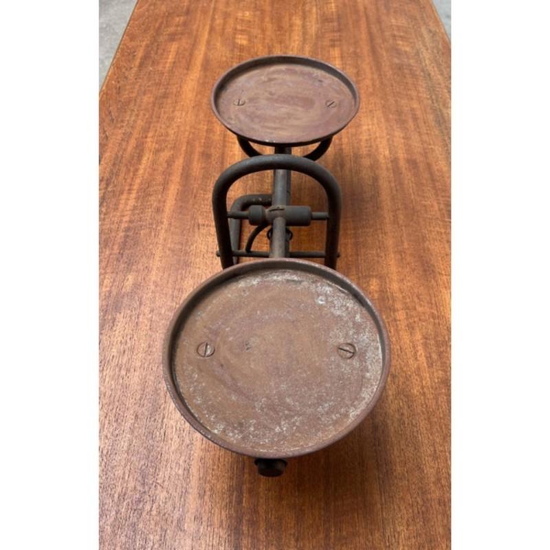 Art Deco Minimalist Metal Balance Beam Scale For Sale 1