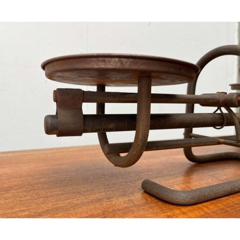 Art Deco Minimalist Metal Balance Beam Scale For Sale 2
