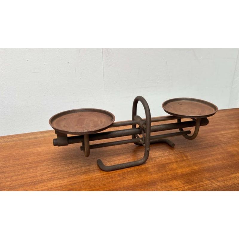 Art Deco Minimalist Metal Balance Beam Scale For Sale 3