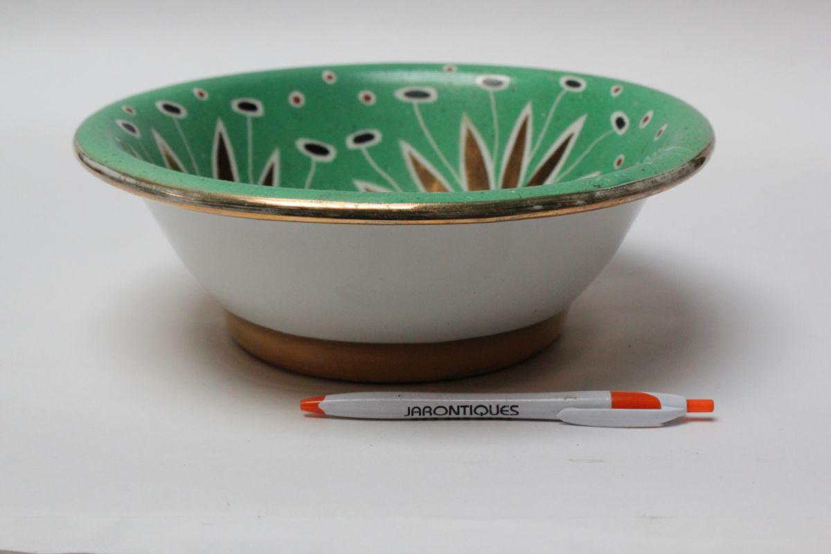 Art Deco Mint Green and Gold Leaf Ceramic Bowl by Waylande Gregory In Good Condition For Sale In Brooklyn, NY