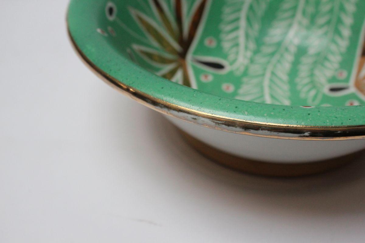 Art Deco Mint Green and Gold Leaf Ceramic Bowl by Waylande Gregory For Sale 2