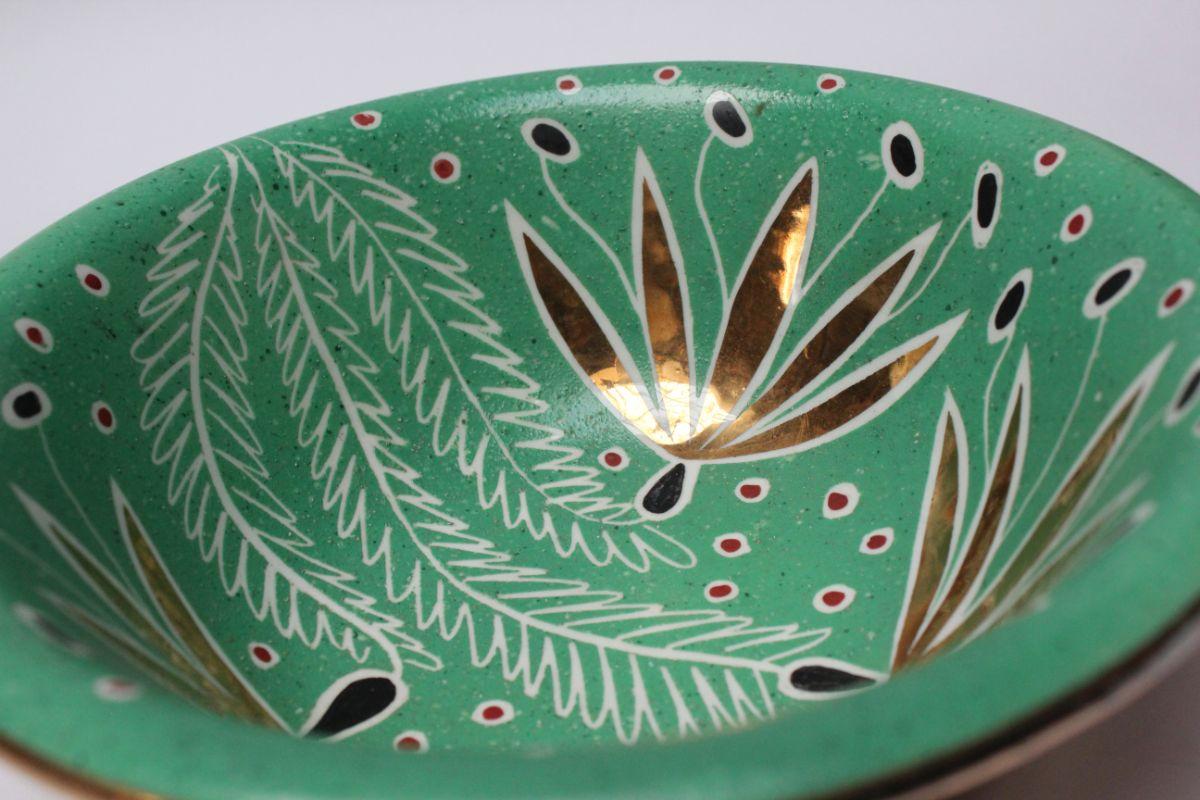 Art Deco Mint Green and Gold Leaf Ceramic Bowl by Waylande Gregory For Sale 4