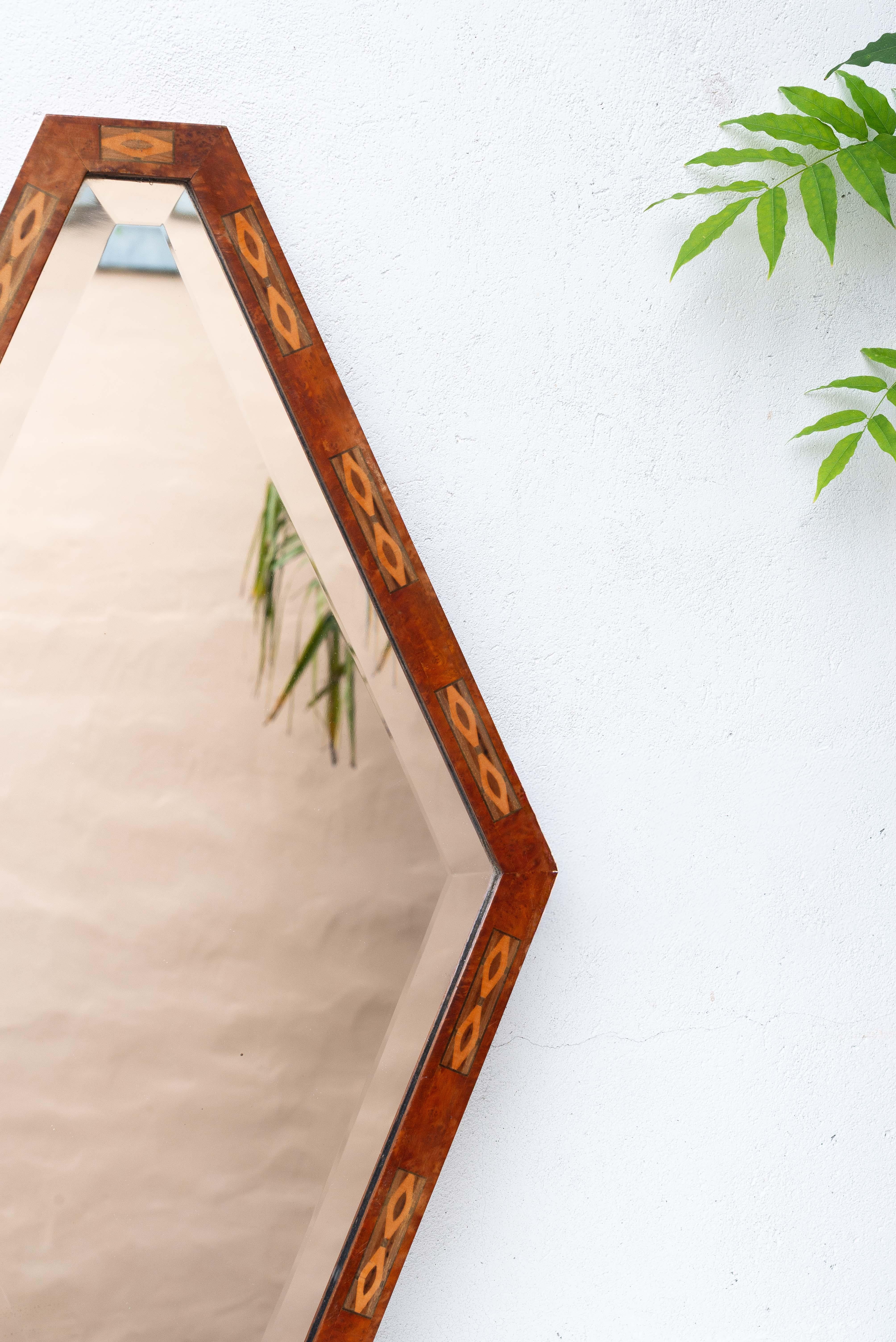 Art Deco Mirror in Burl Wood and Veneer Marquetry - Diamond Shape Años 30 Francia Marquetería en venta