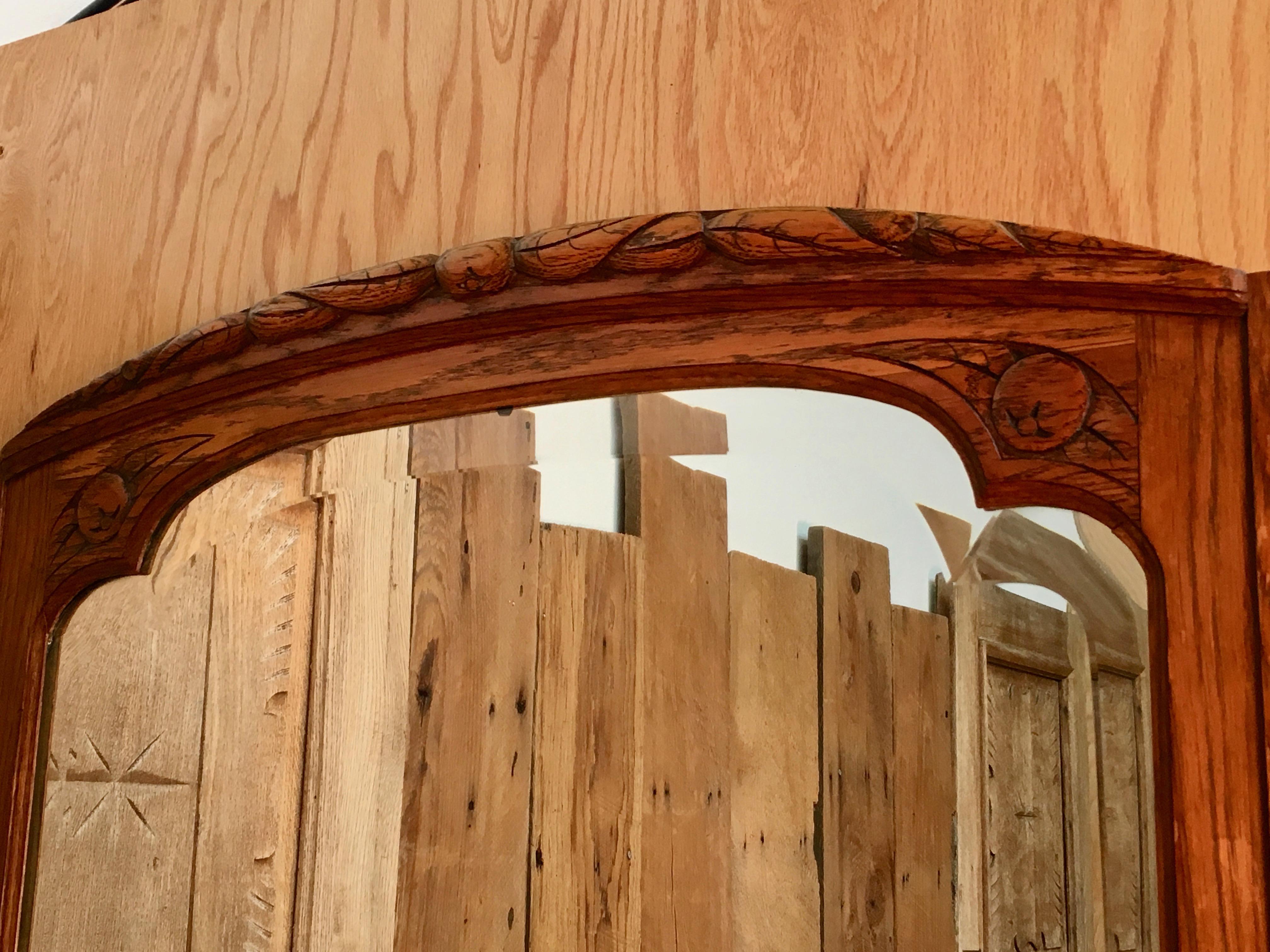 Art Deco Mirror with Carved Foliage 6