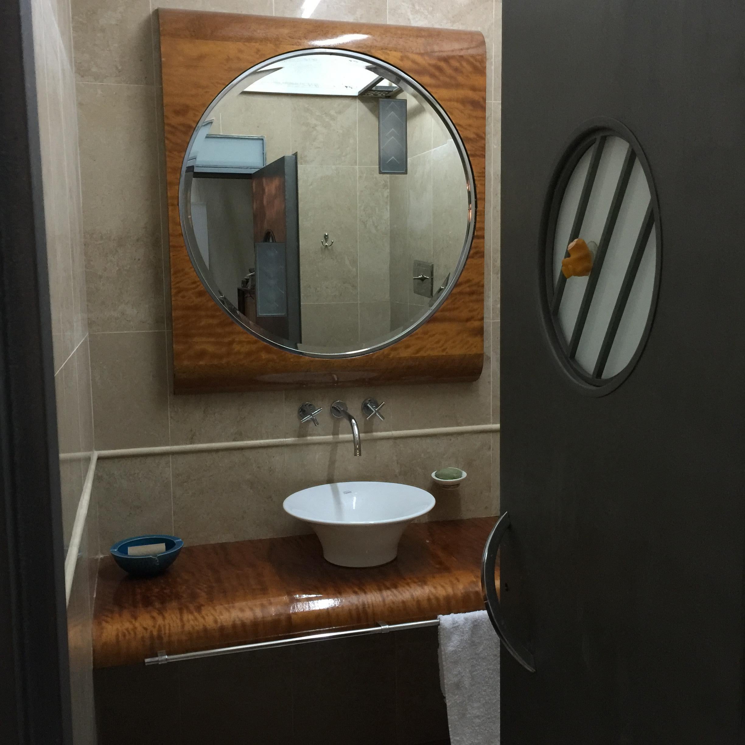 Art Deco mirror with light in Wood, Year: 1925, France In Good Condition For Sale In Ciudad Autónoma Buenos Aires, C