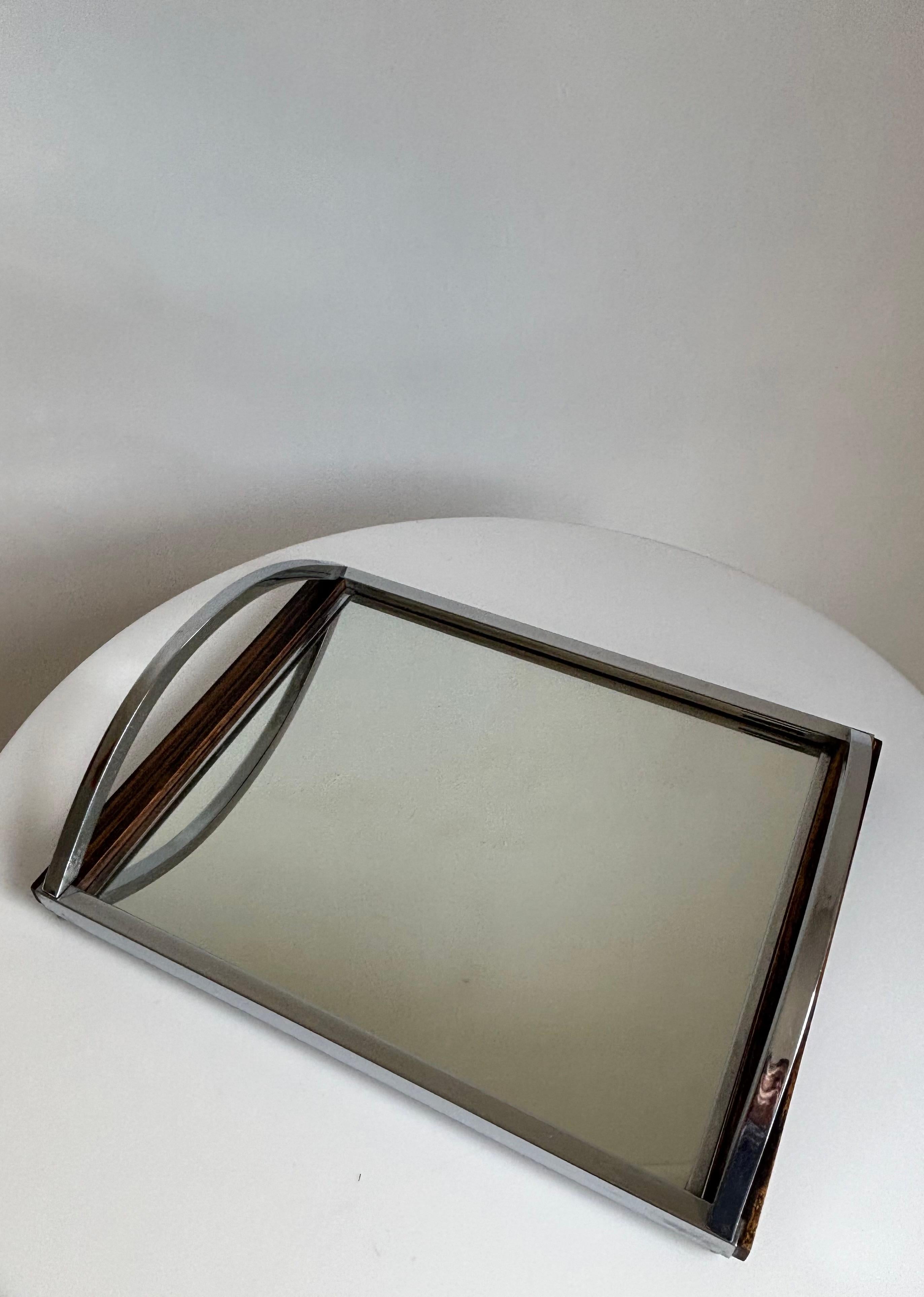 Art Deco Mirror, Wood, Chrome Serving Tray with Arched Handles Hecho a mano en venta