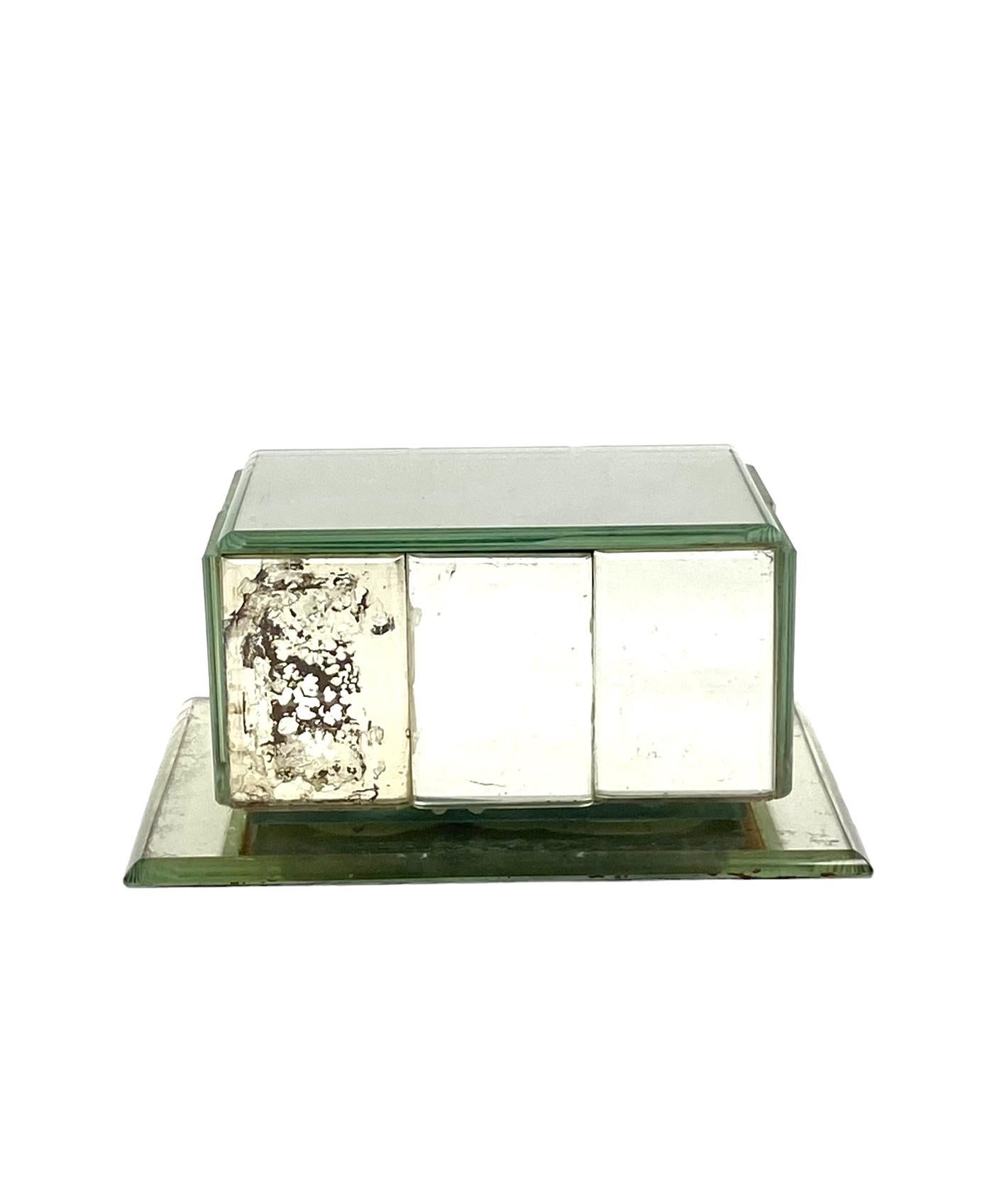 Art Déco mirrored cigarette box, France 1940 6