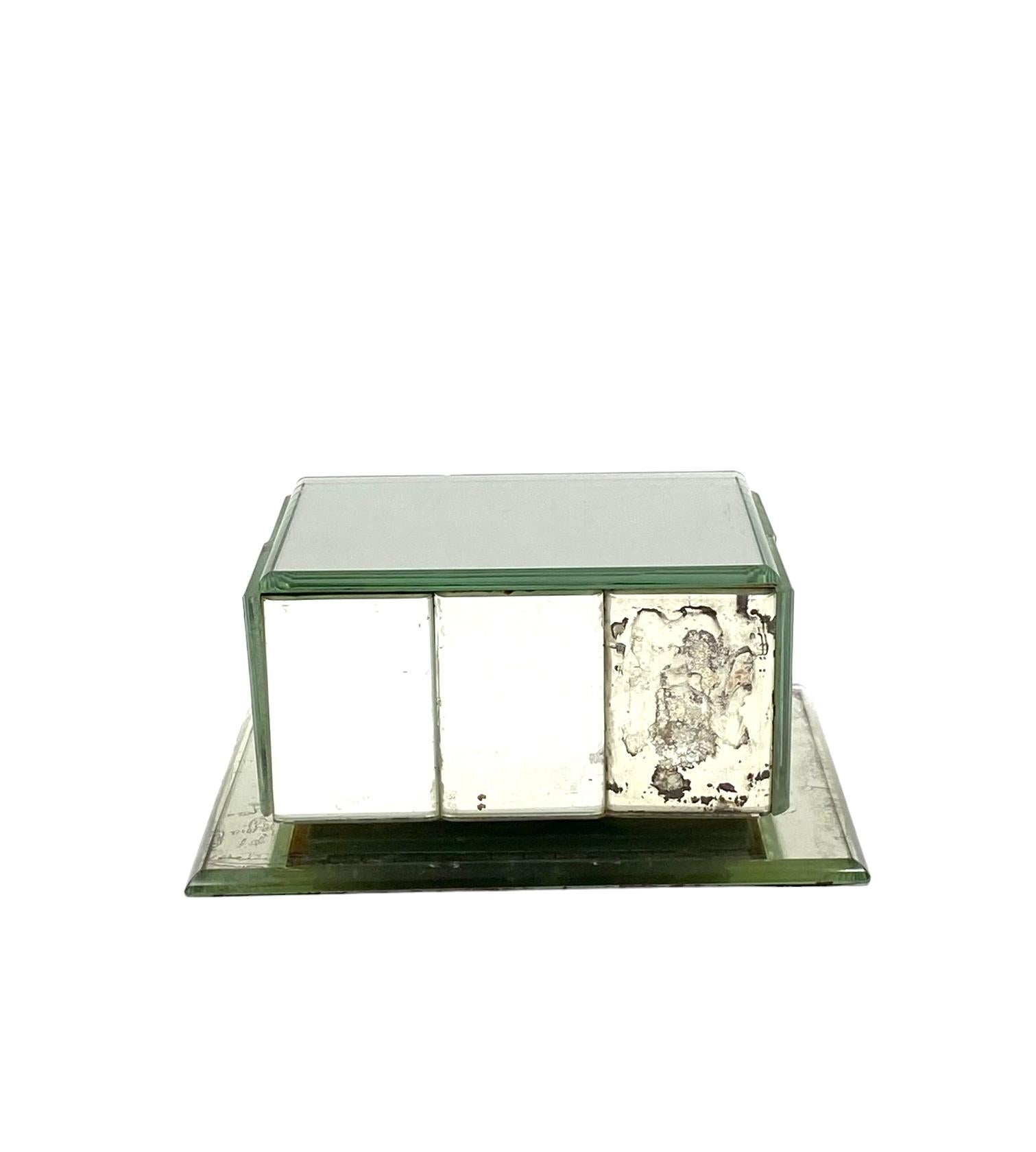 Art Déco mirrored cigarette box, France 1940 11