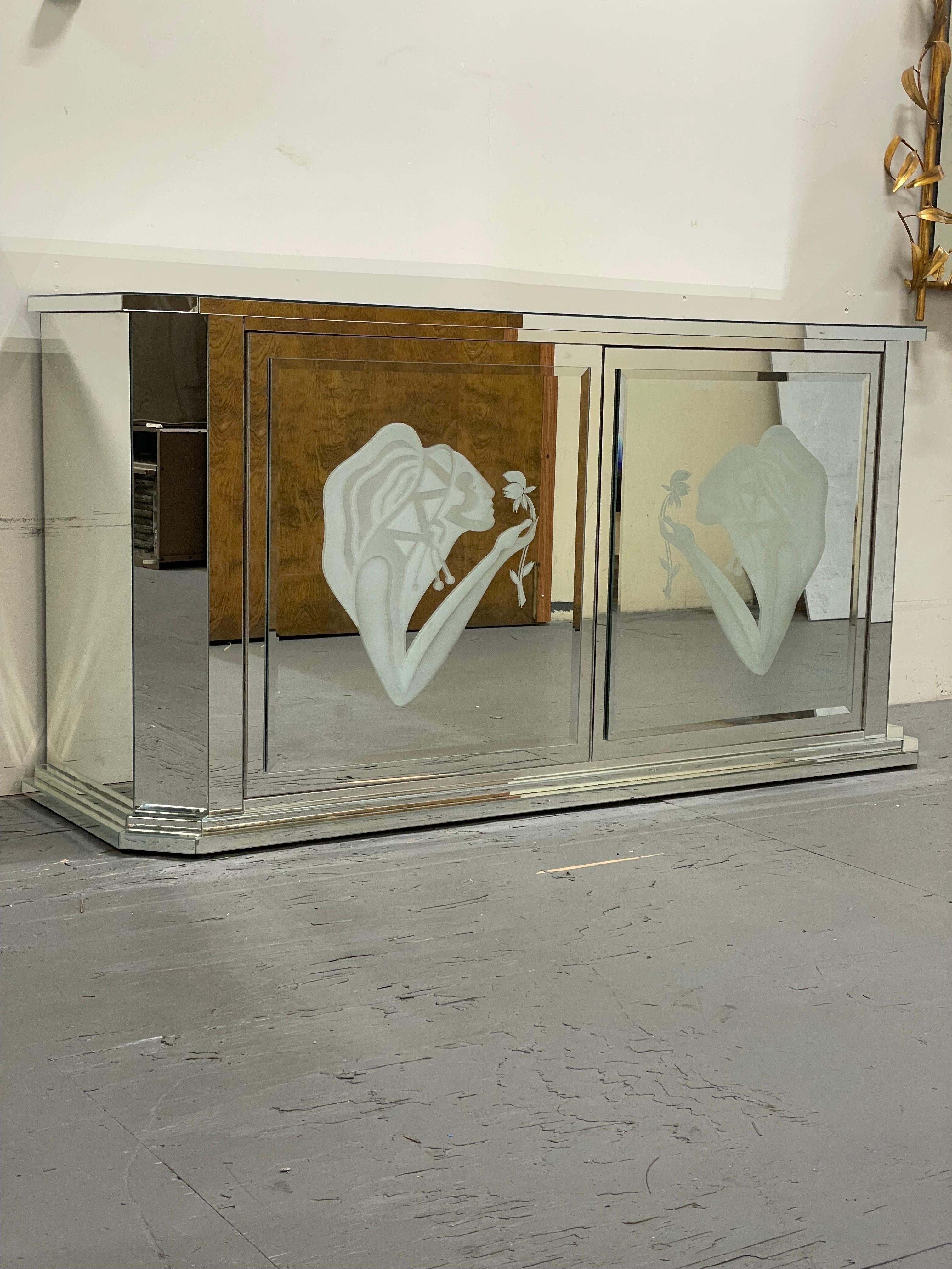 Art Deco Mirrored Credenza Buffet In Good Condition For Sale In W Allenhurst, NJ