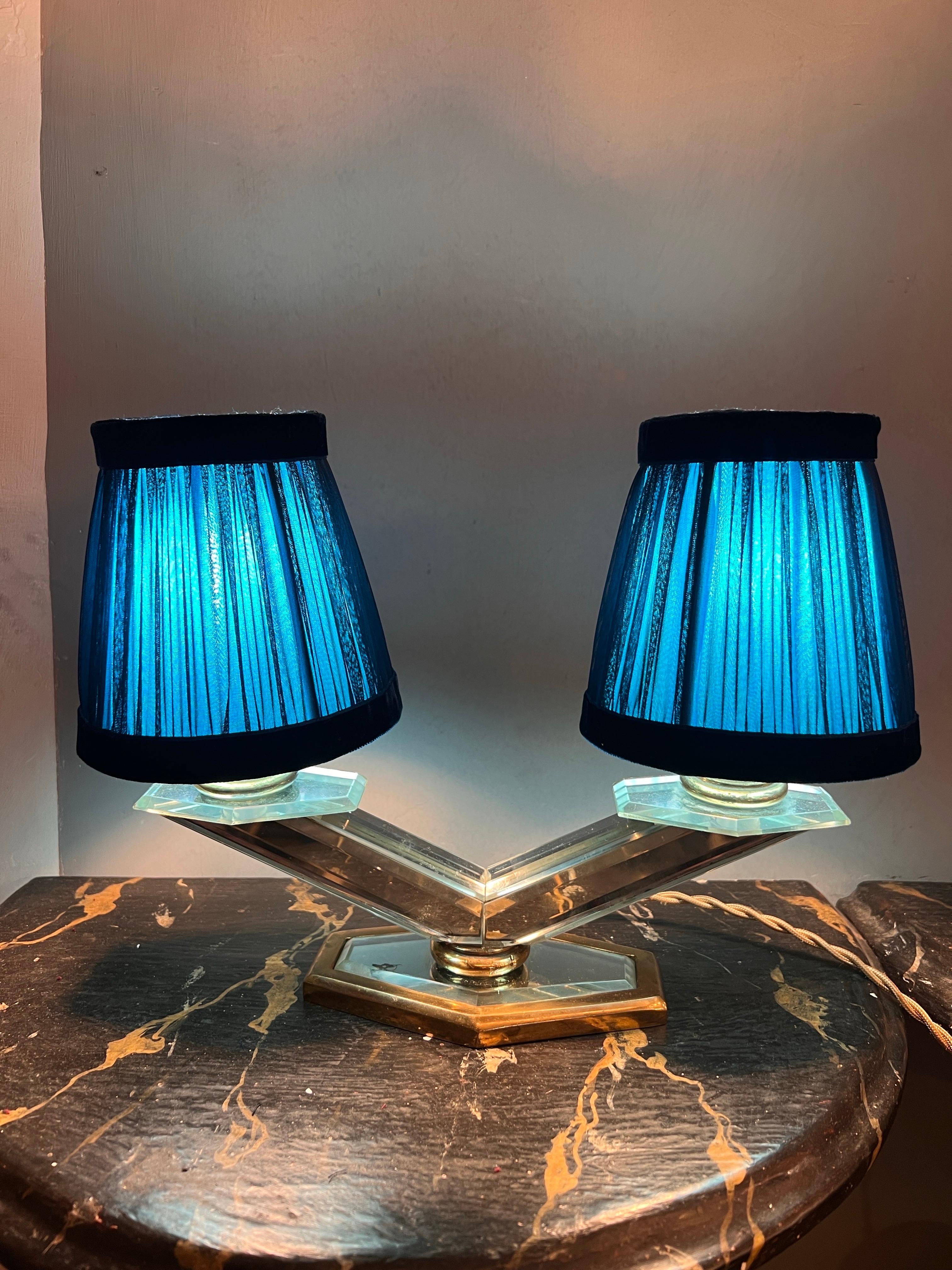 Art Deco Mirrored Table Lamp with two Ligths and Hancrafted Lampshades 1930 For Sale 5