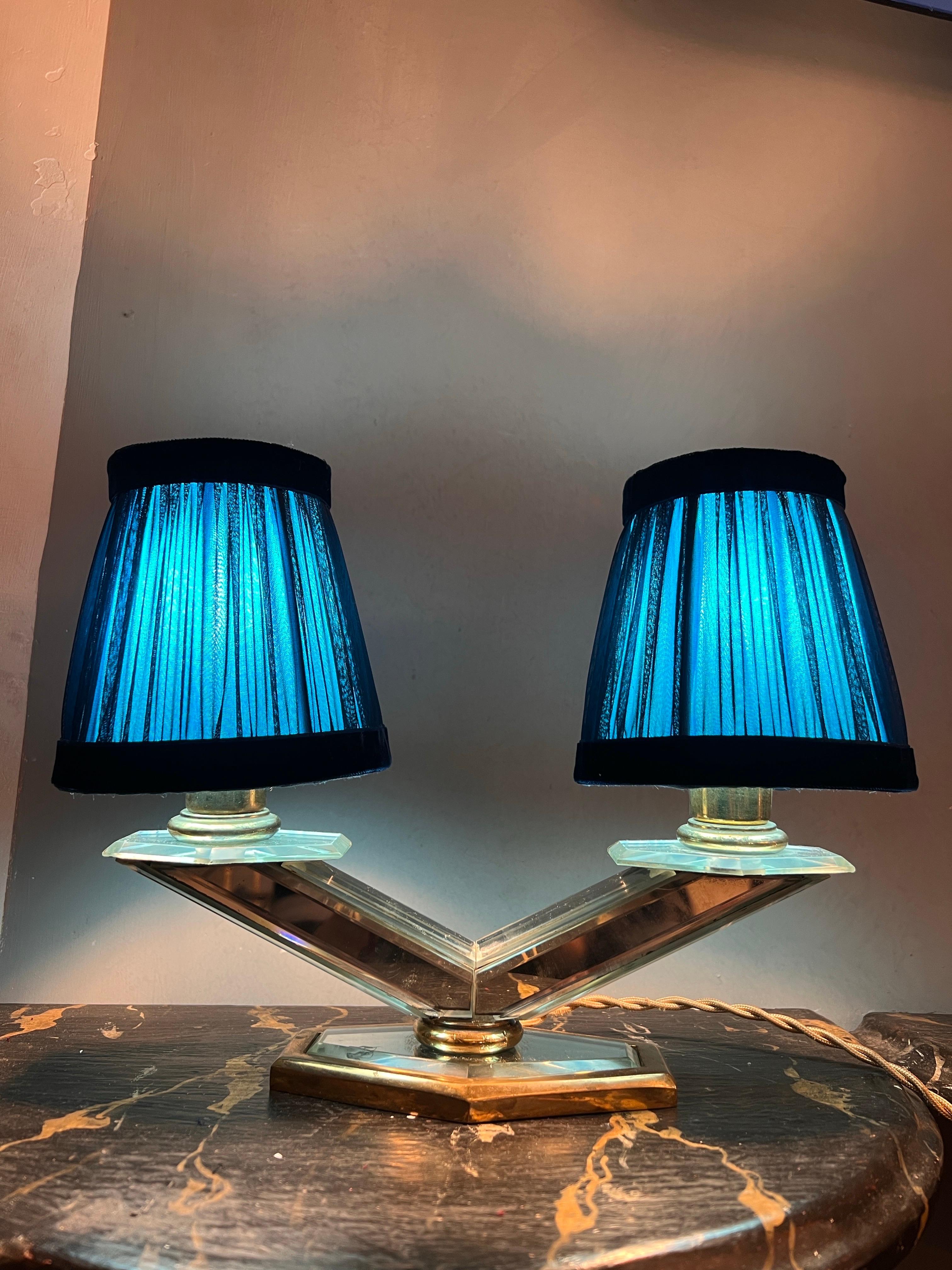 Art Deco Mirrored Table Lamp with two Ligths and Hancrafted Lampshades 1930 In Good Condition For Sale In Florence, IT
