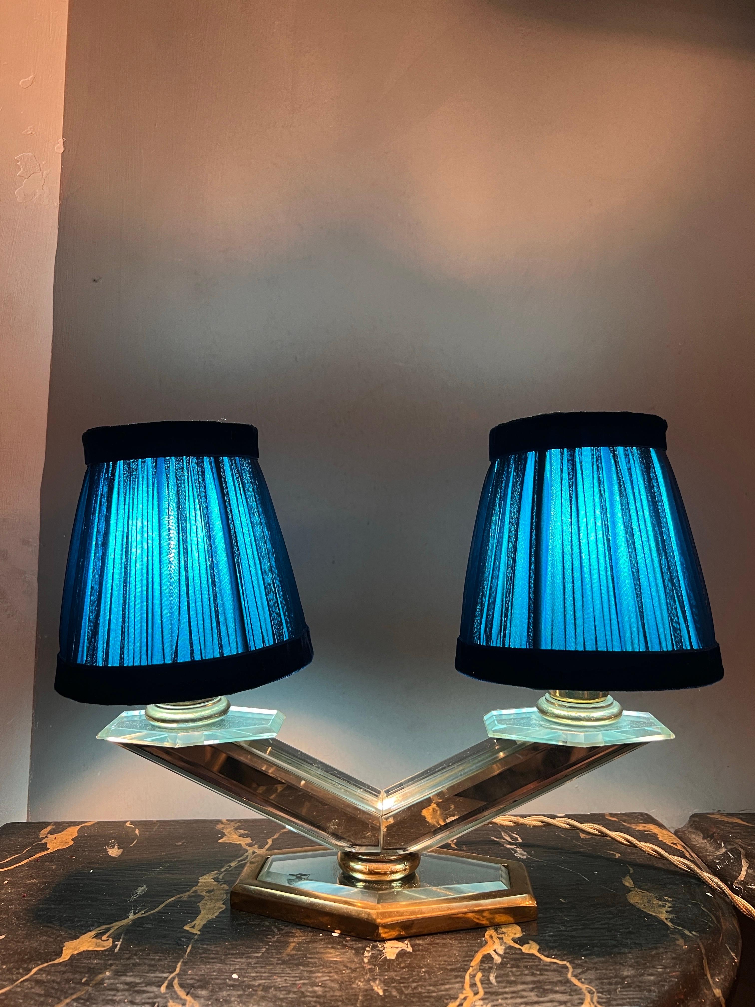 Art Deco Mirrored Table Lamp with two Ligths and Hancrafted Lampshades 1930 For Sale 2