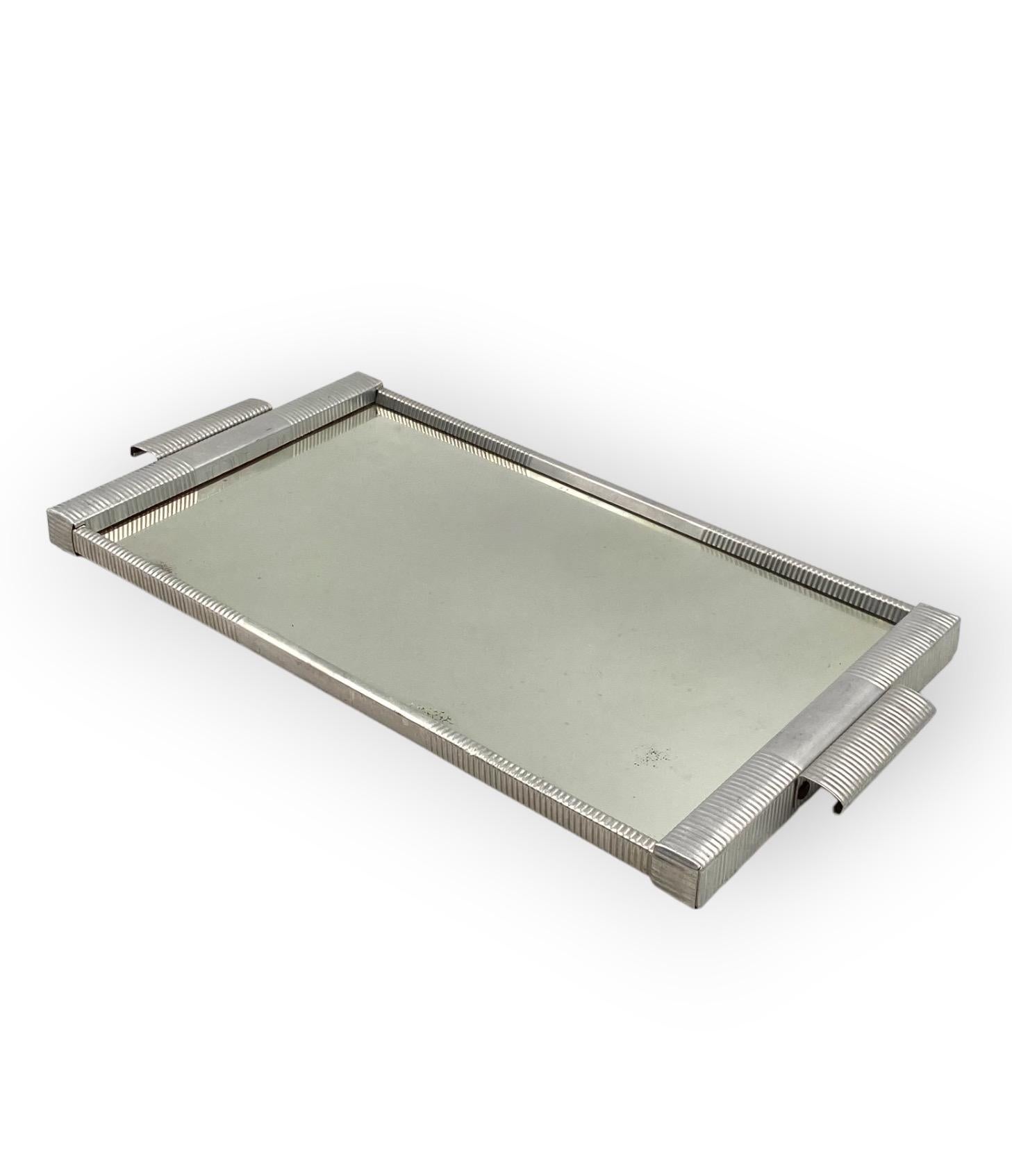 Art Deco mirrored tray, France 1930s For Sale 7