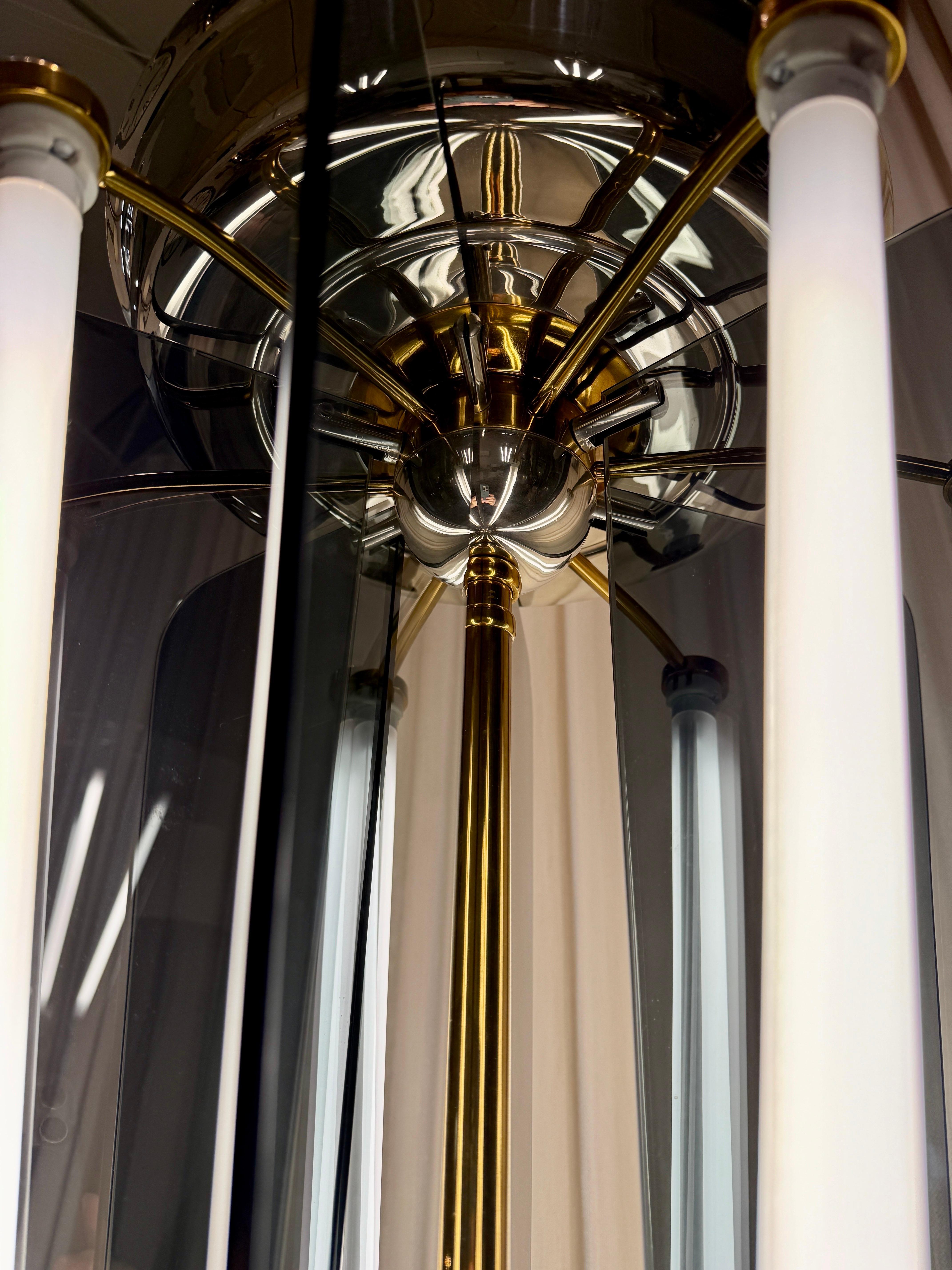 Ottone Lanterna in stile Art Deco in metallo misto e vetro fumé - DUE DISPONIBILI in vendita