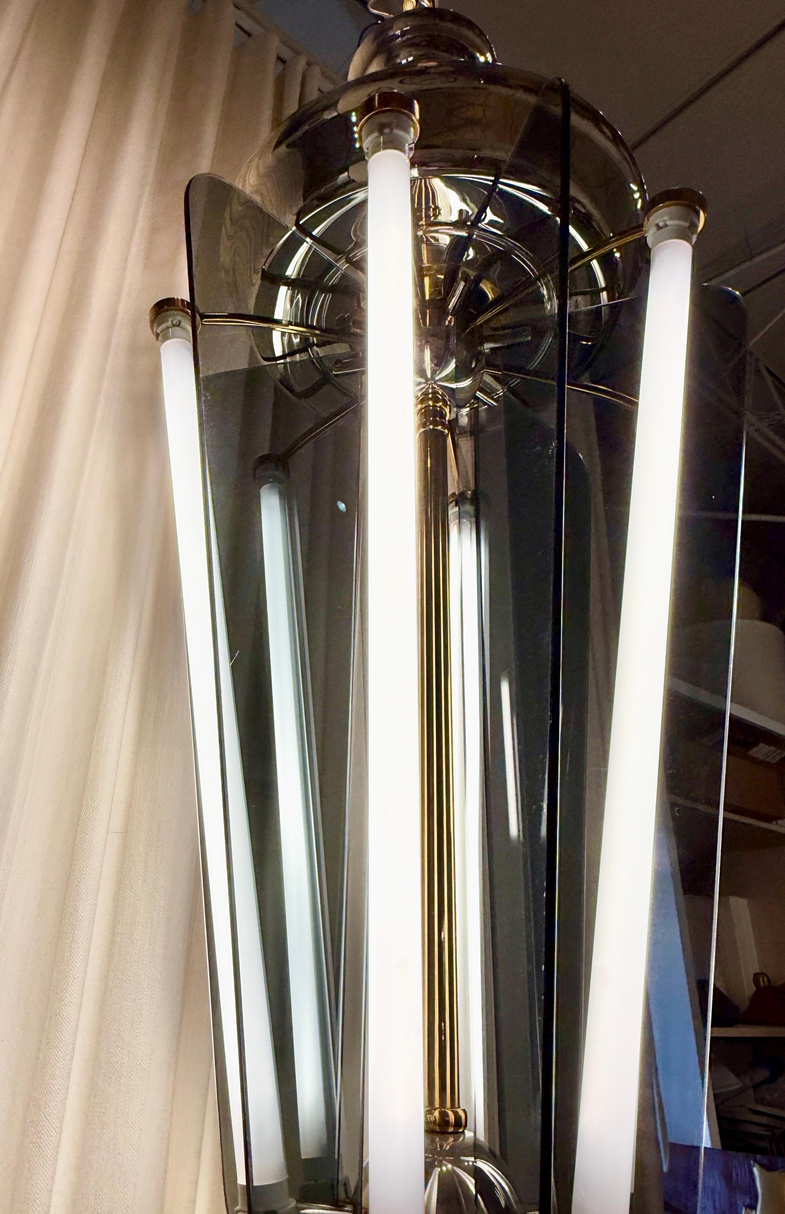 Lanterna in stile Art Deco in metallo misto e vetro fumé - DUE DISPONIBILI in vendita 1