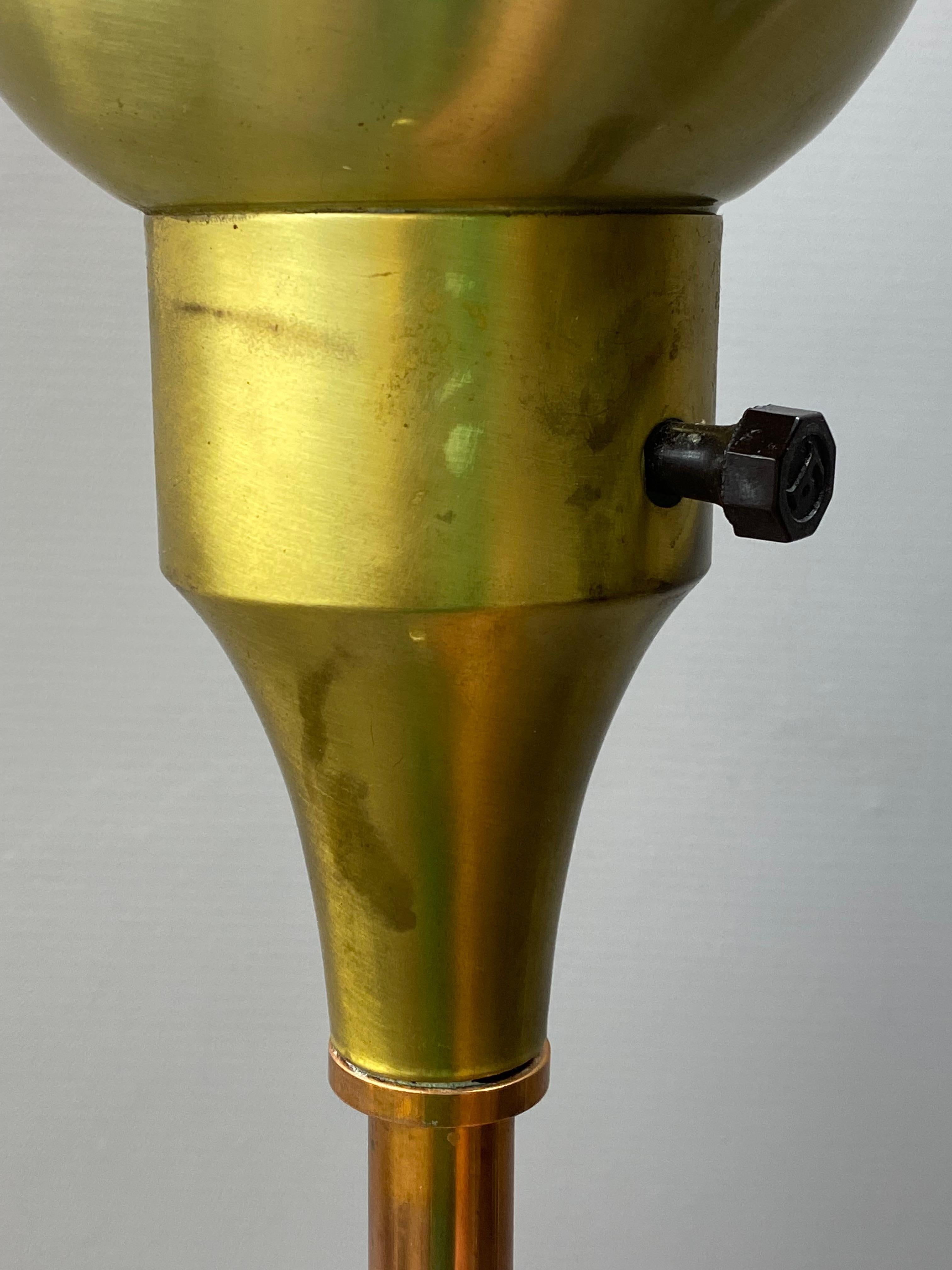 Art Deco Stehlampe aus gemischten Metallen (Gesponnen) im Angebot