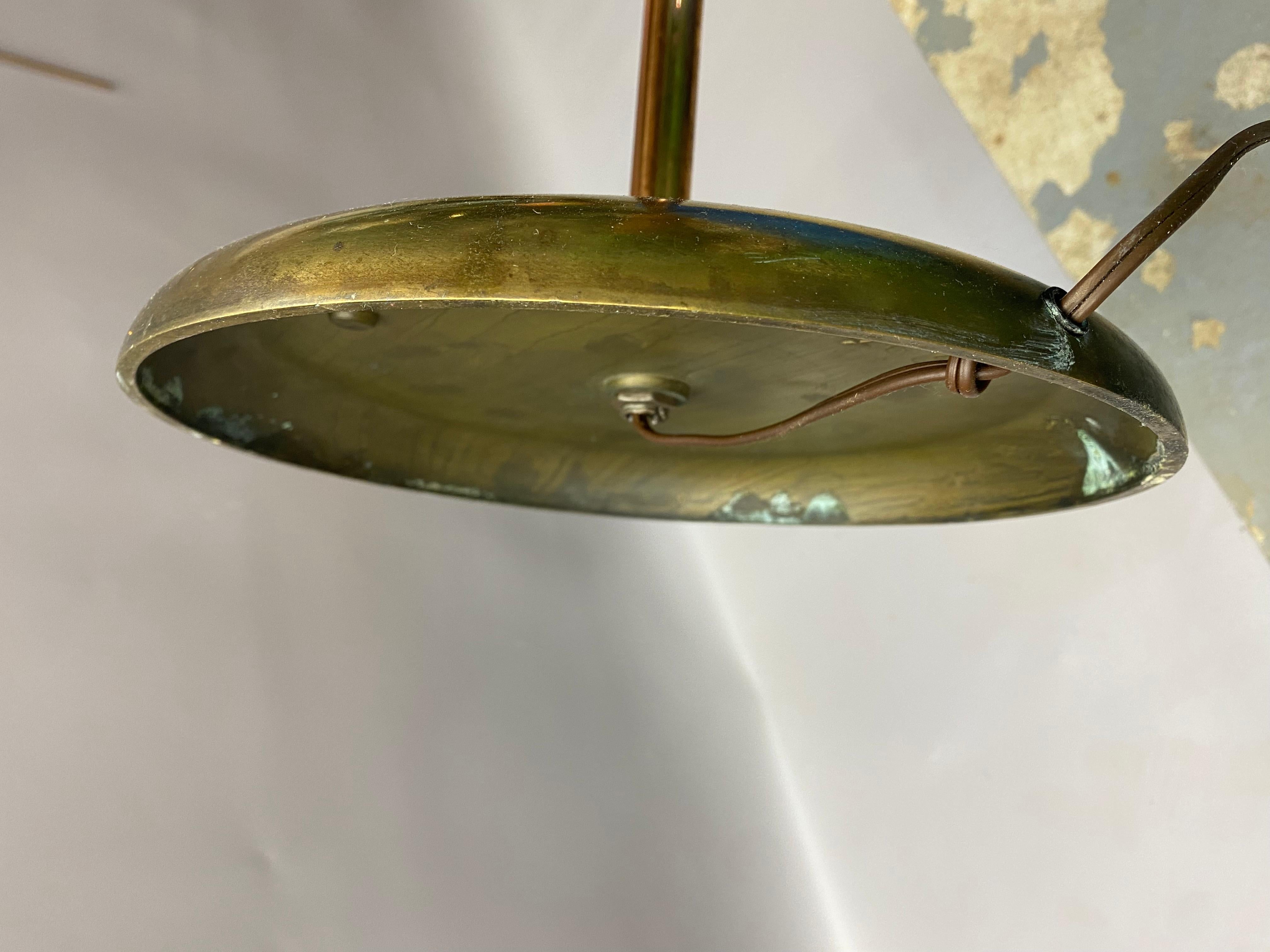 Art Deco Stehlampe aus gemischten Metallen im Angebot 1