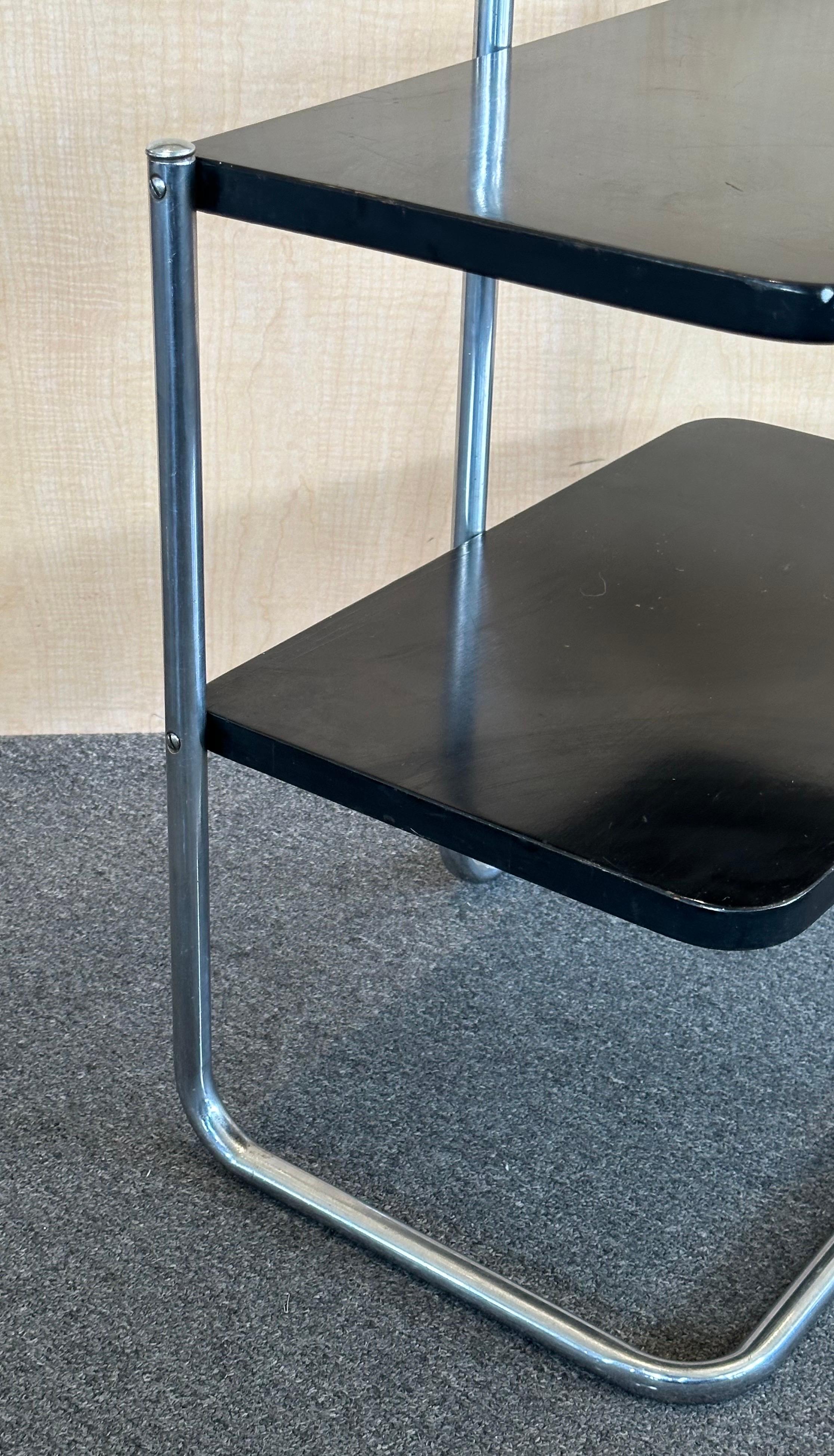 Art Deco Model 305 Chrome & Lacquer End Table by Wolfgang Hoffman for Howell Co. For Sale 4