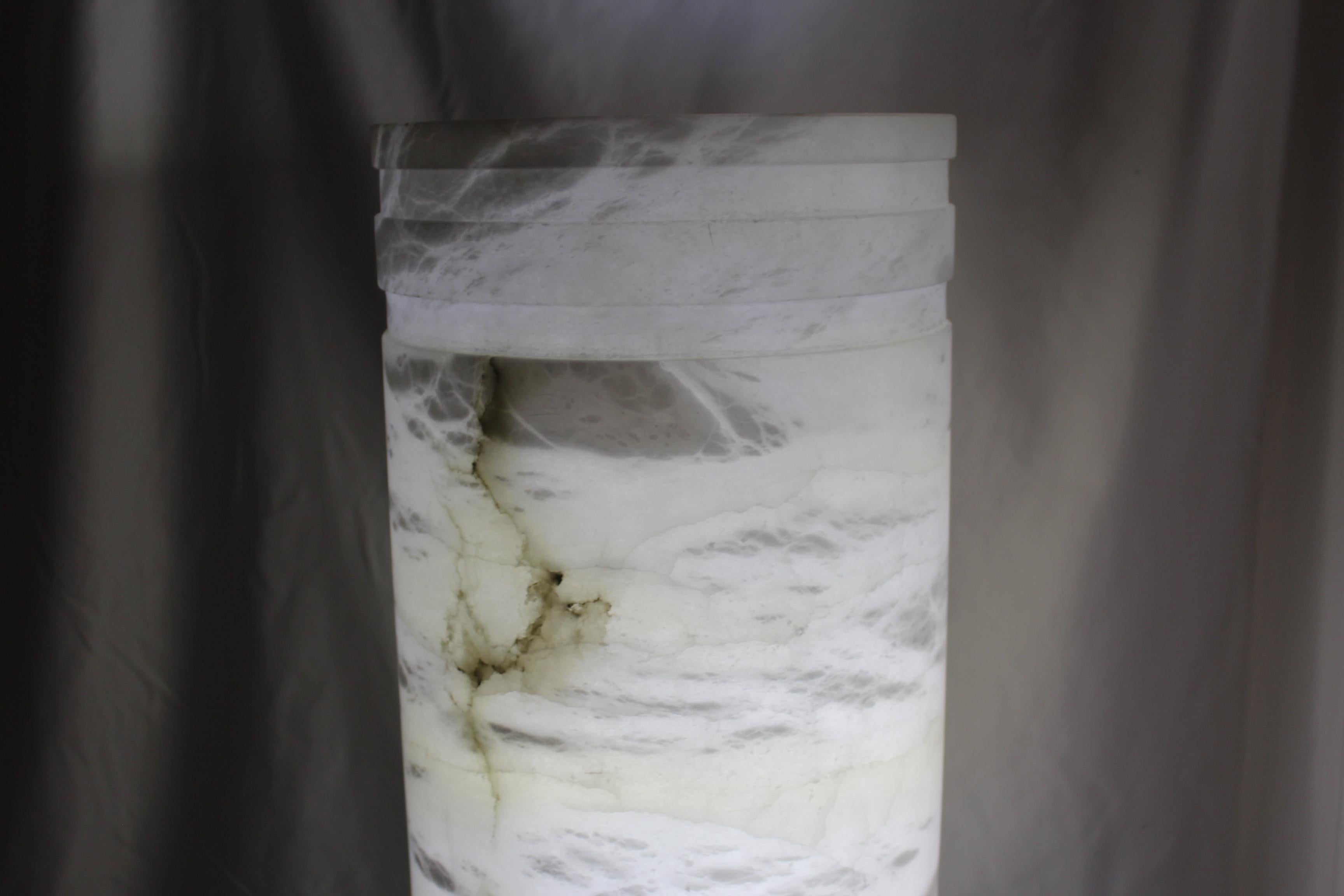 Art Deco/Modern Alabaster Up-Light   Lumiere For Sale 1