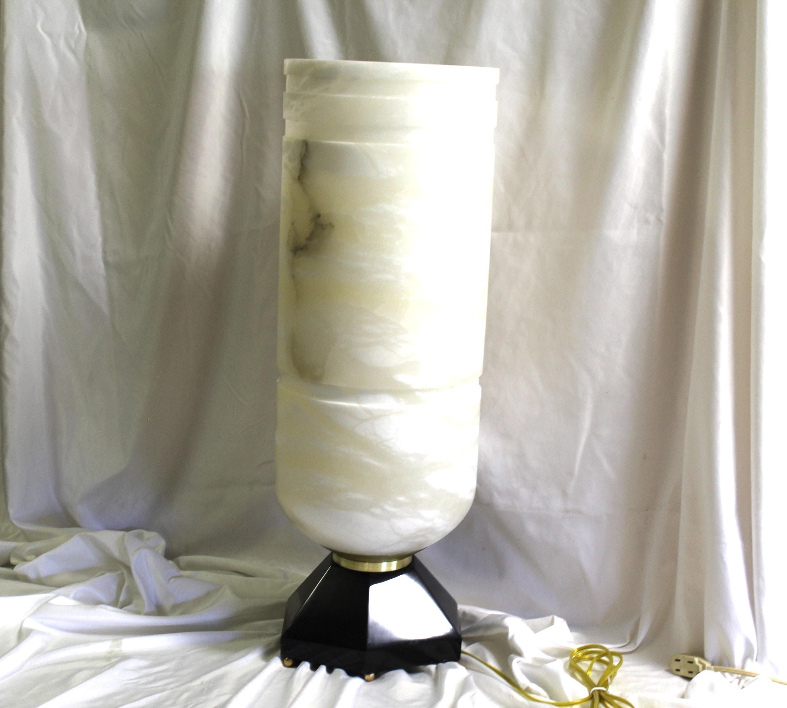 Art Deco/Modern Alabaster Up-Light   Lumiere For Sale 3