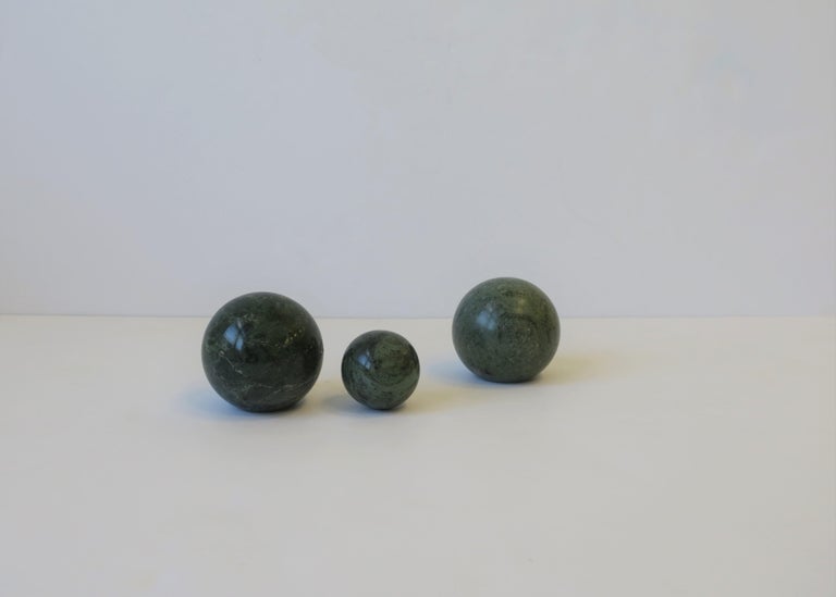 Modern Art Deco Green Marble Sphere's, circa 1970s For Sale at 1stDibs