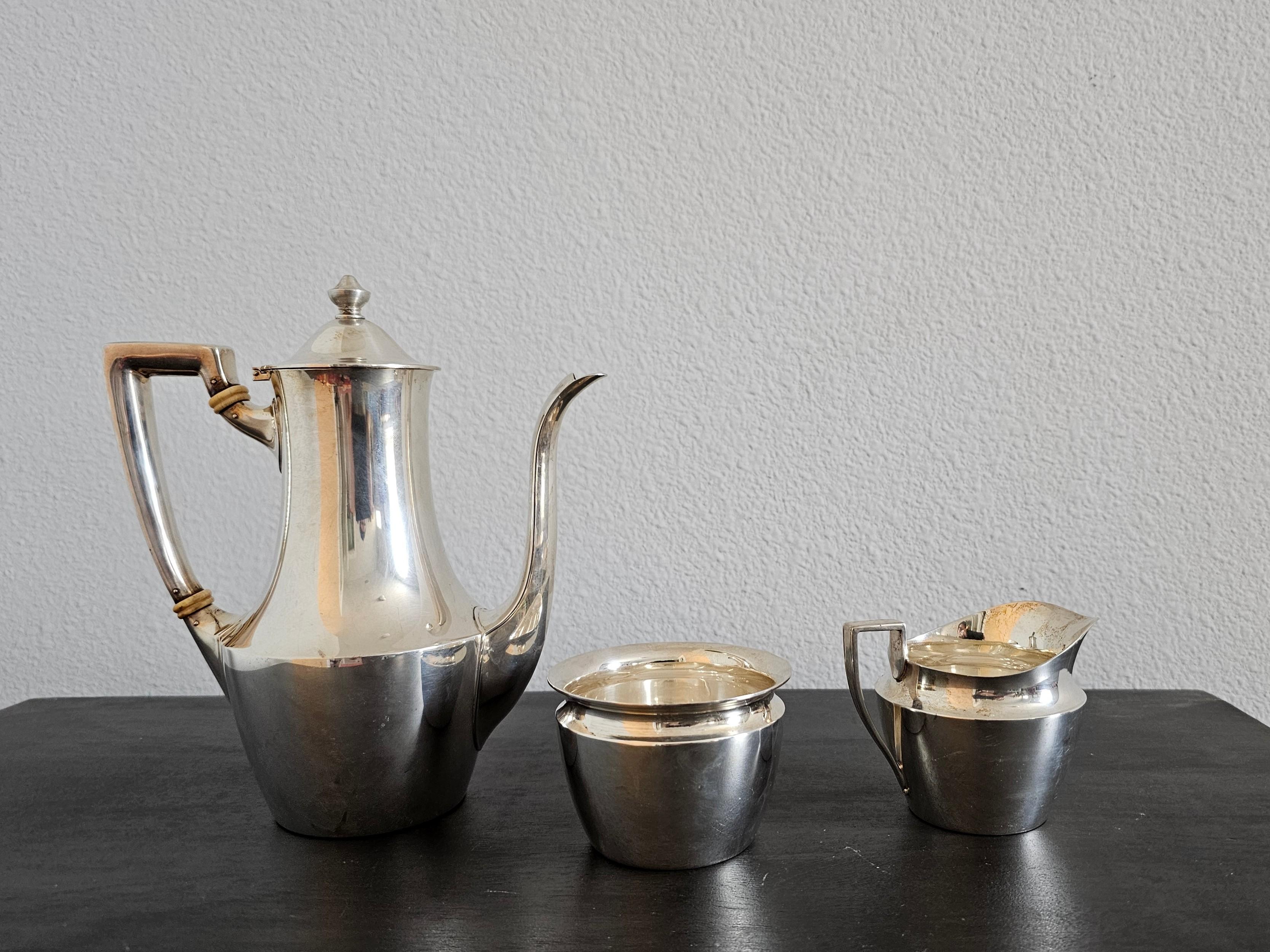 Juego de café Demitasse Art Déco Moderno Tiffany & Co. de plata de ley siglo XX en venta