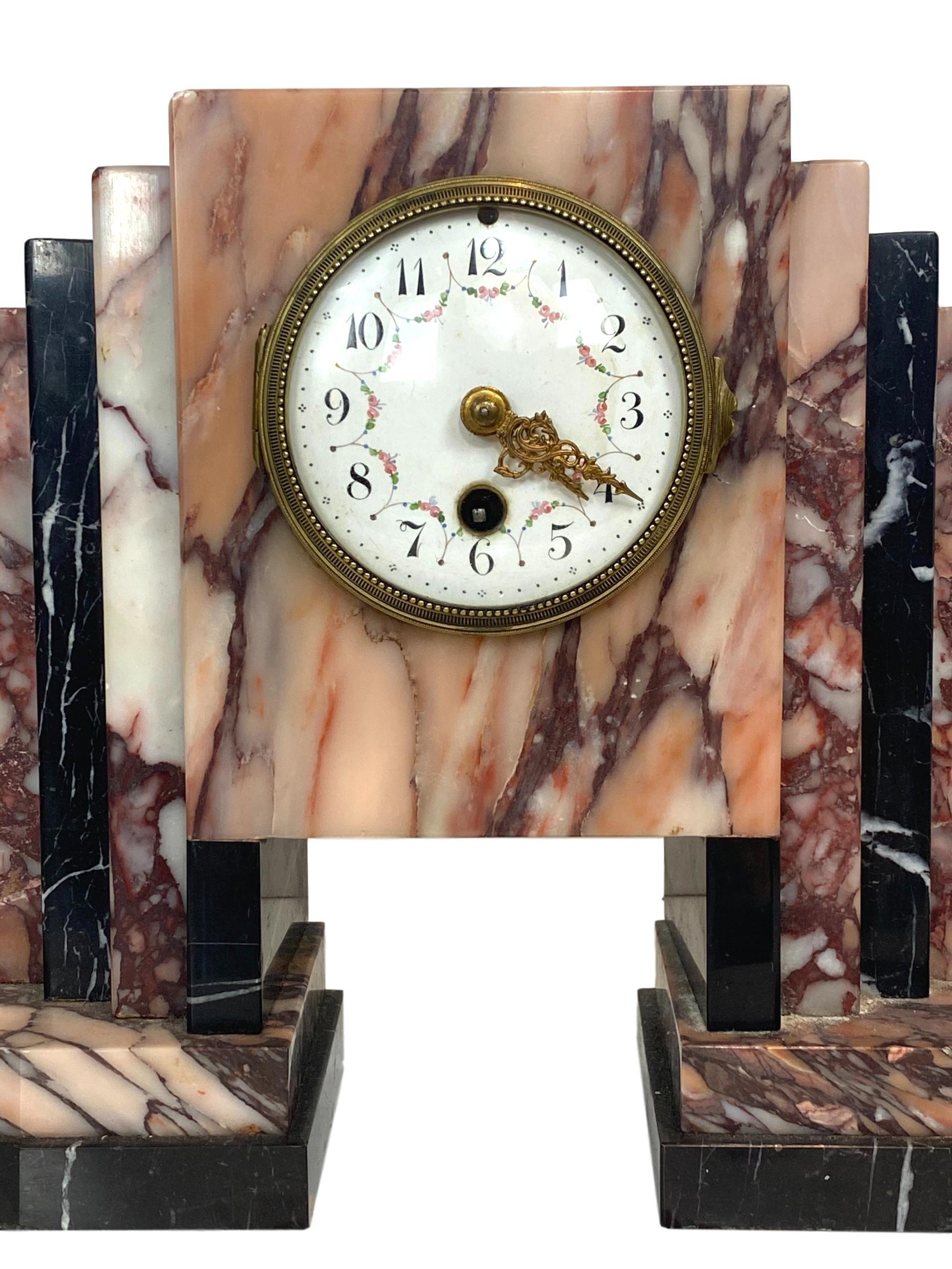 Art Deco Moderne Marble Bookends Mantle Clock, French, circa 1930s In Good Condition In Banner Elk, NC