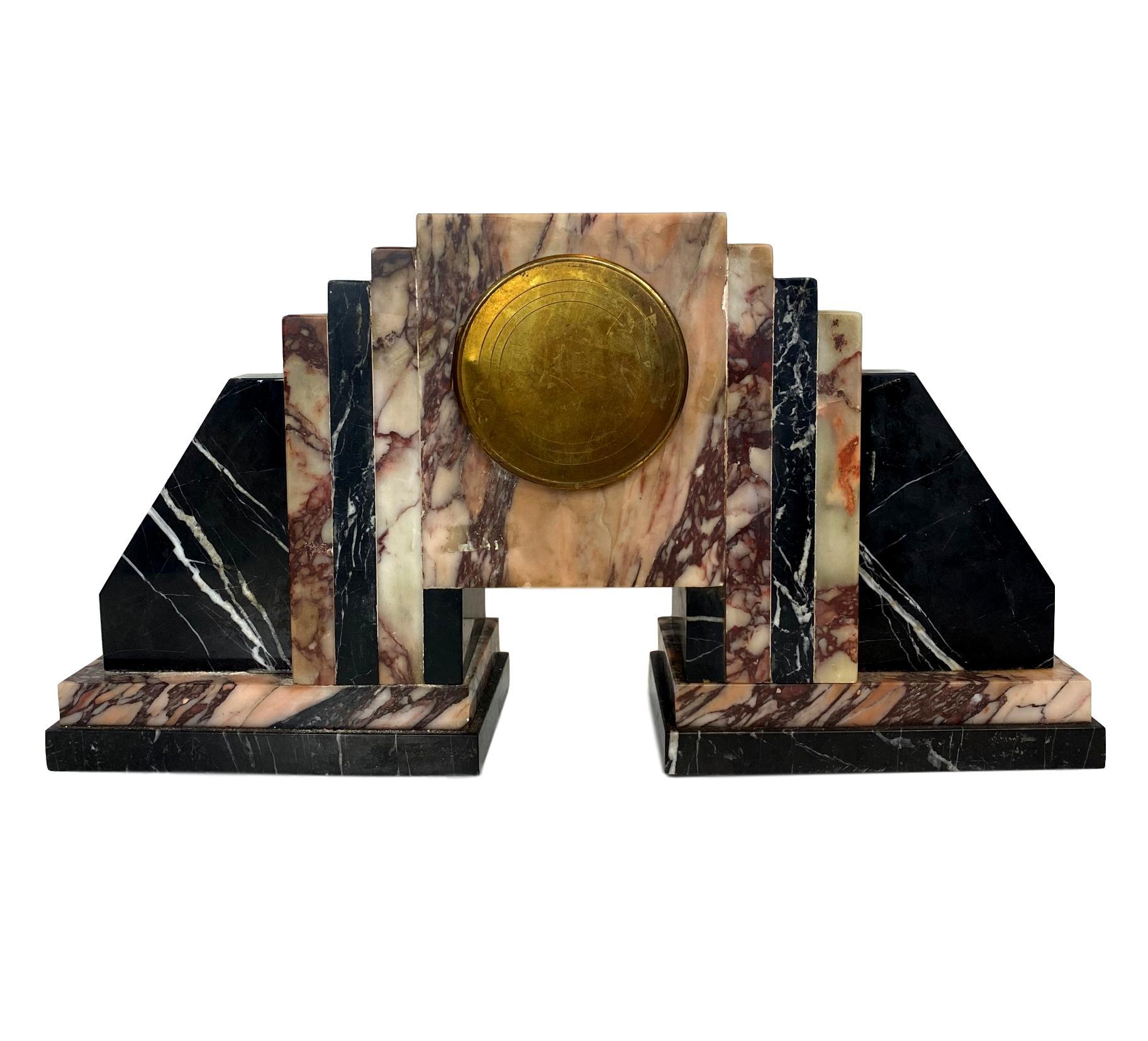 Mid-20th Century Art Deco Moderne Marble Bookends Mantle Clock, French, circa 1930s