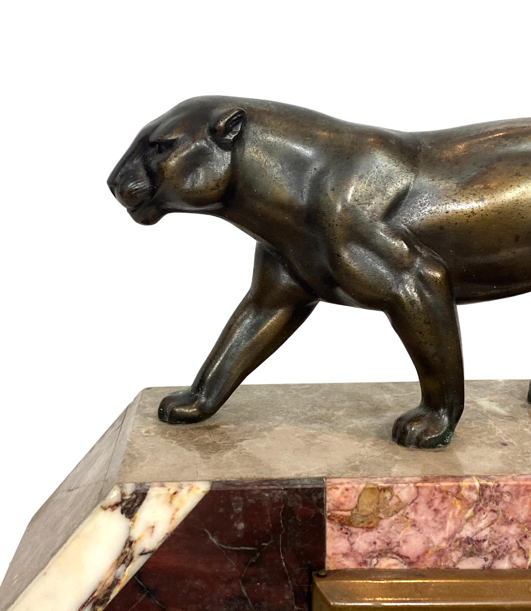 Mid-20th Century Art Deco Moderne Marble Mantel Clock with Panther, French, circa 1930s 
