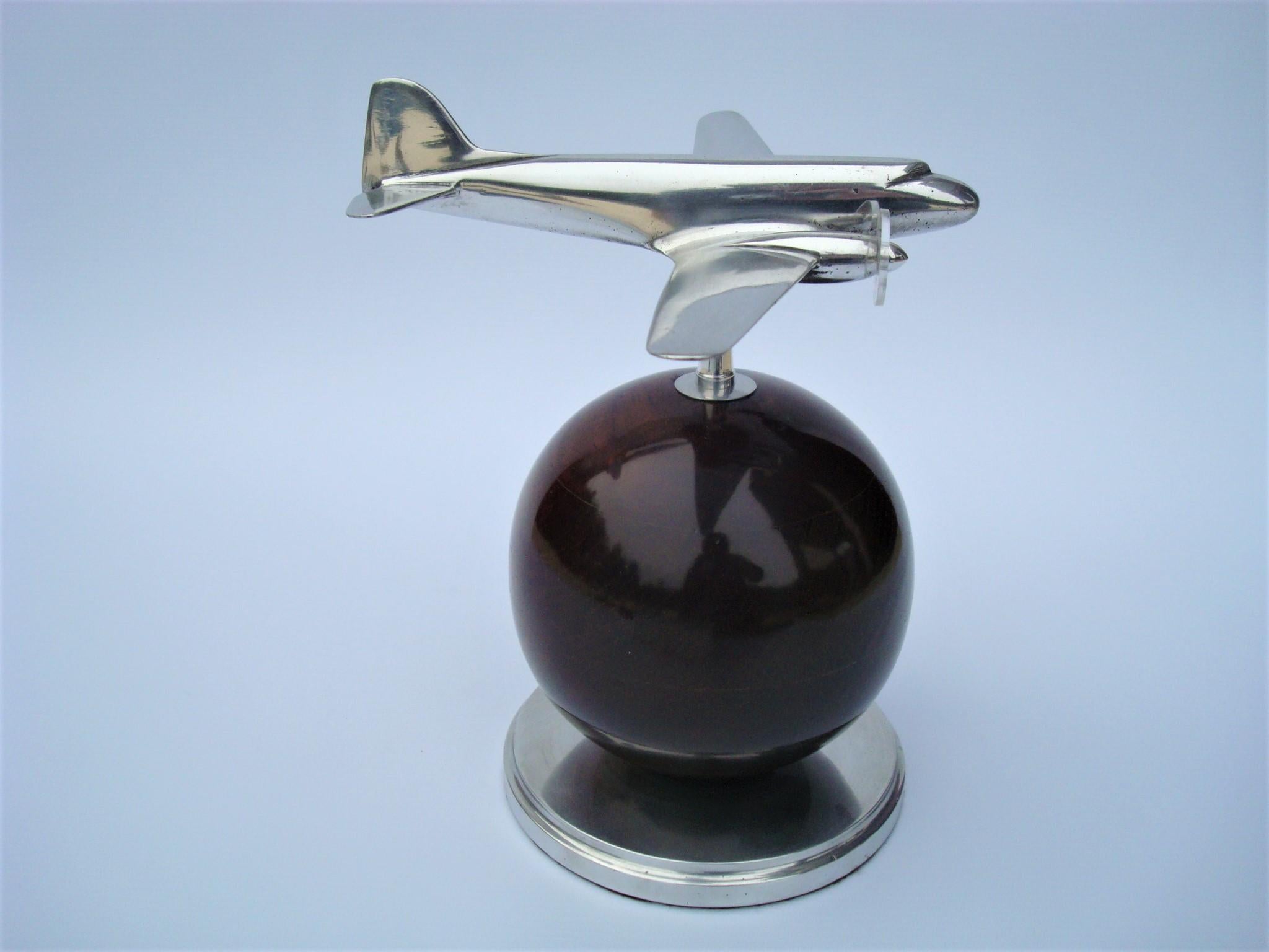 American Art Deco, Modernism Airplane Desk Model Douglas DC-3, ca. 1930´s
