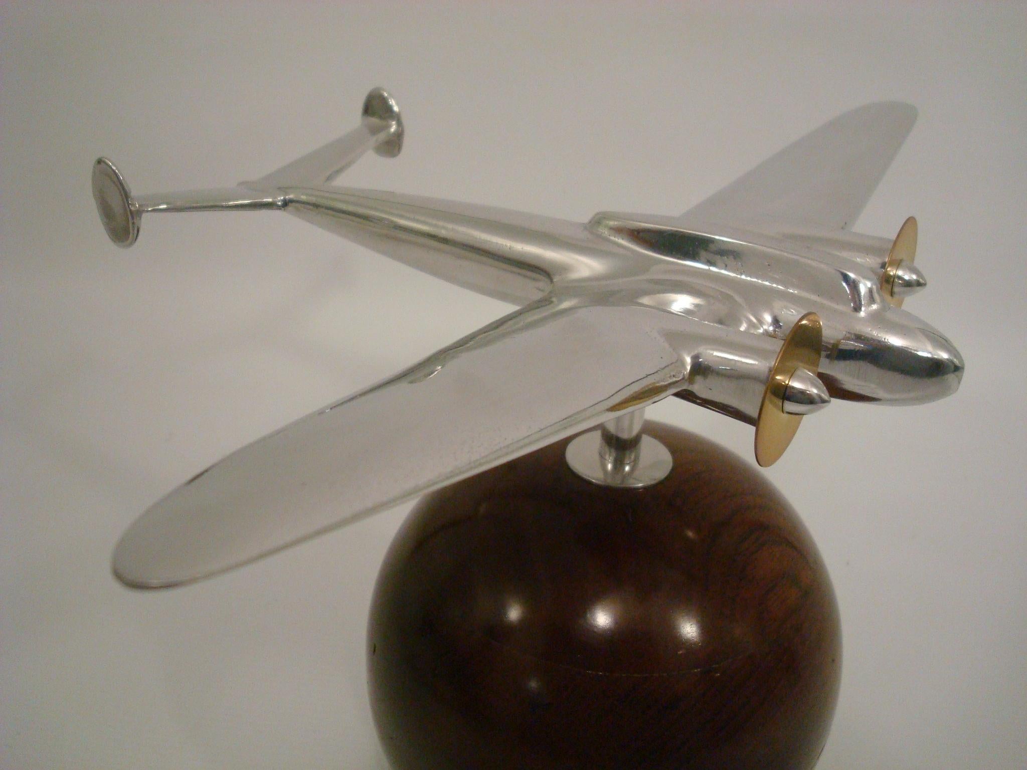 Art Deco / Modernism / Vintage Airplane Desk Model, ca. 1930´s In Good Condition In Buenos Aires, Olivos