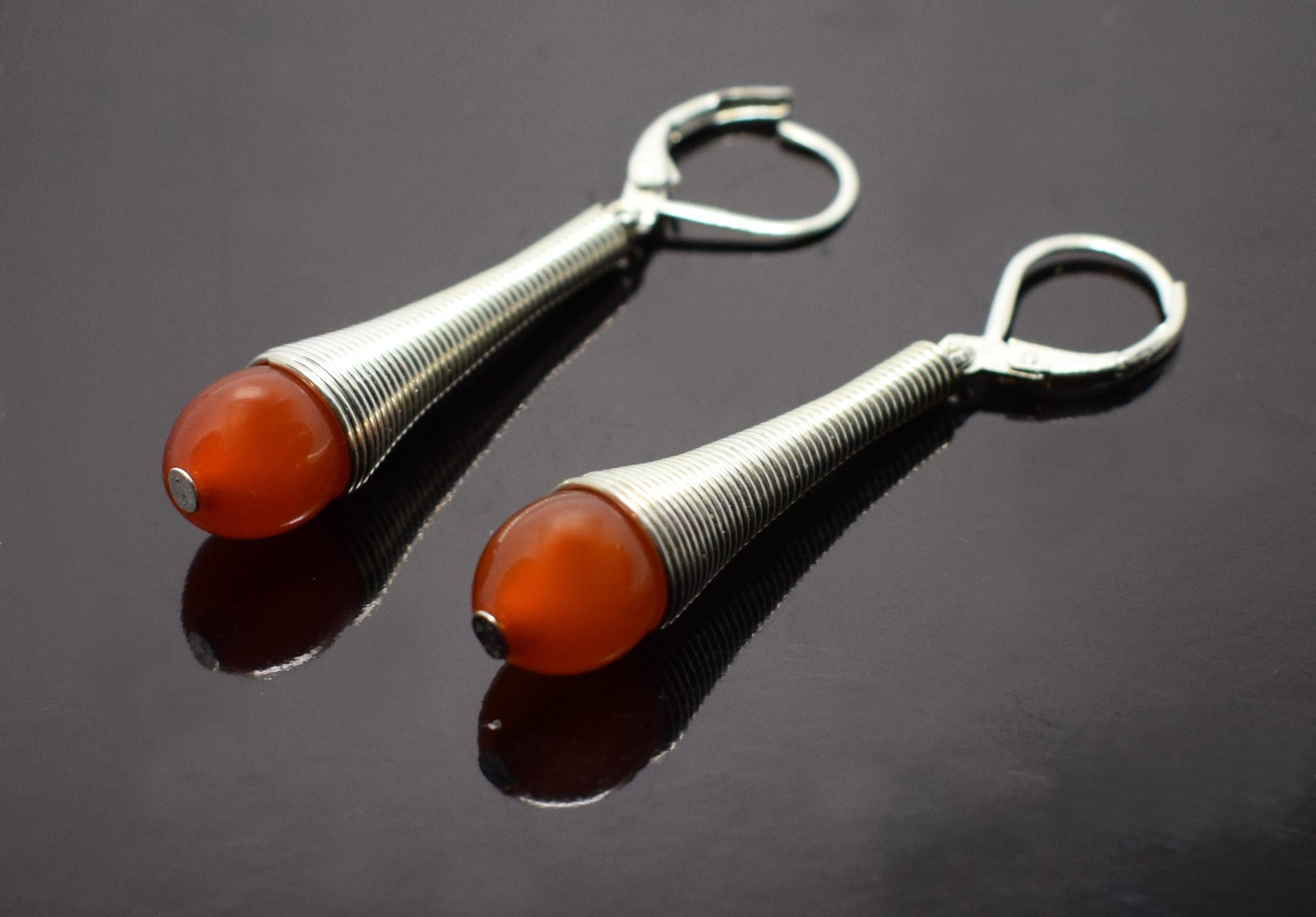 Art Deco Modernist 1930s Bakelite and Chrome Earrings In Good Condition For Sale In Westward ho, GB