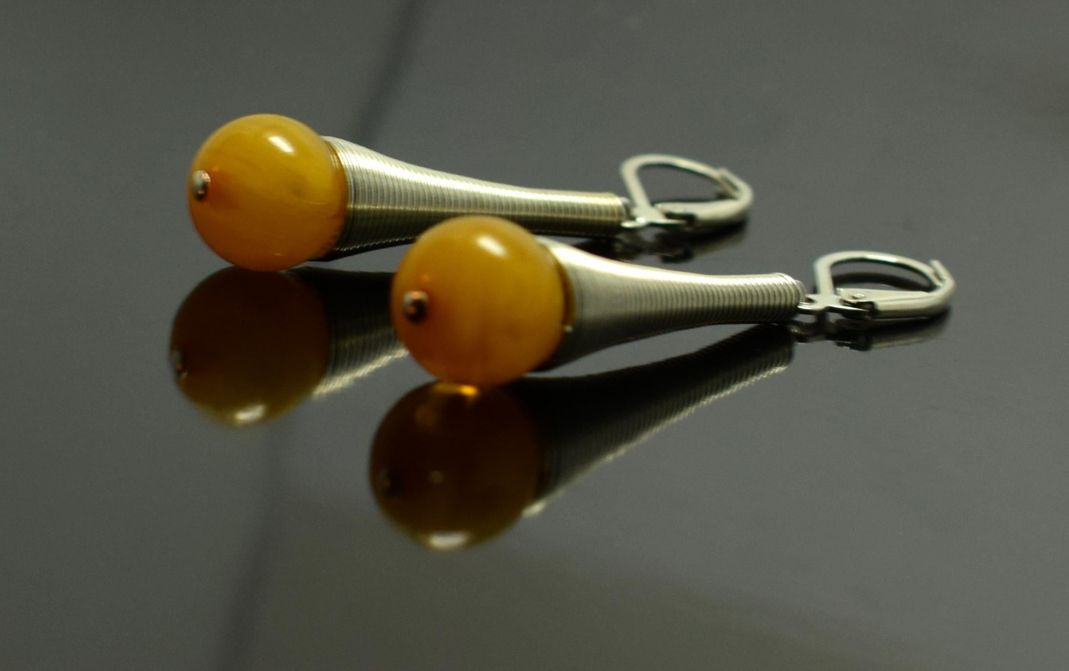 Art Deco Modernist 1930s Bakelite and Chrome Earrings In Good Condition In Westward ho, GB