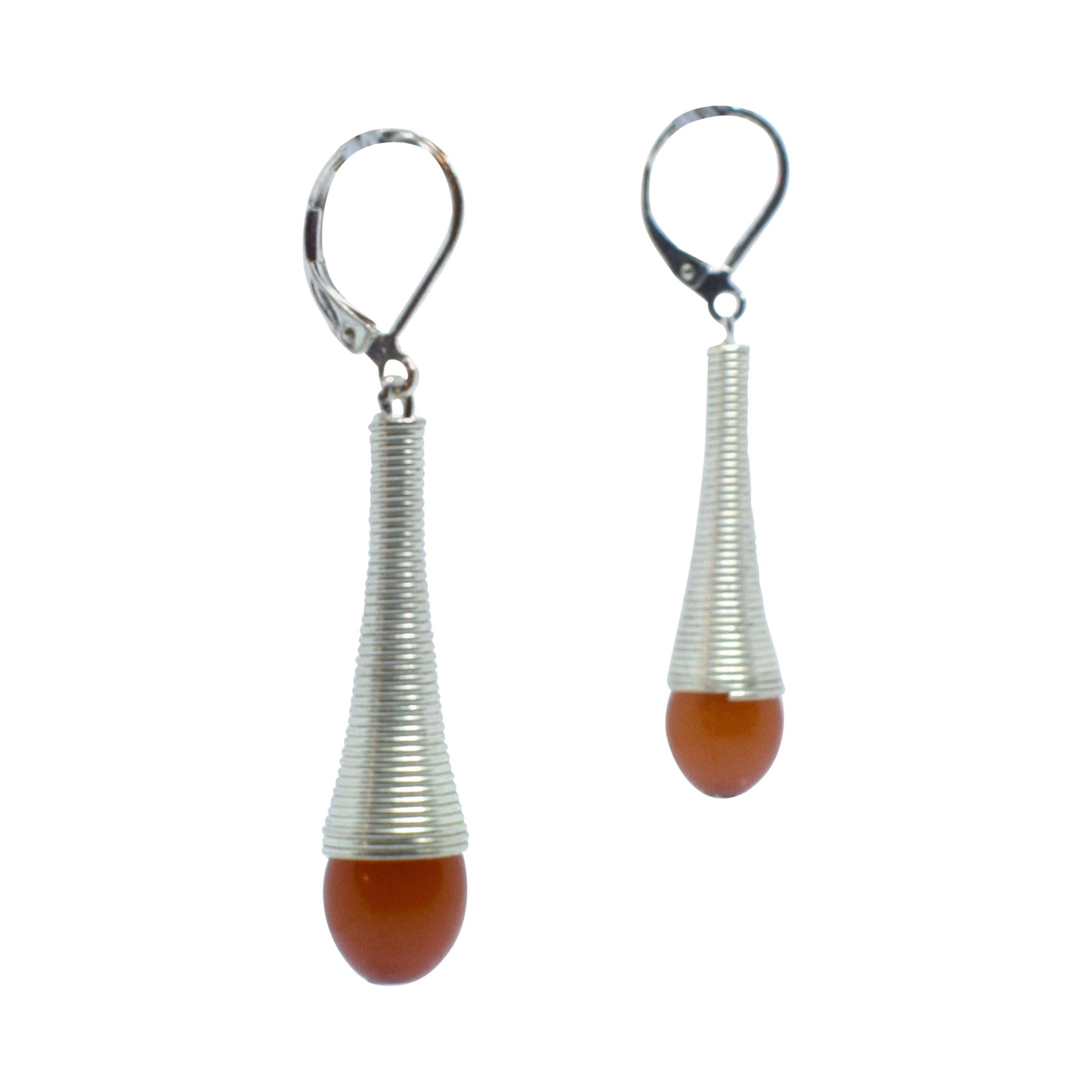 Boucles d'oreilles Art Déco modernistes des années 1930 en bakélite et chrome