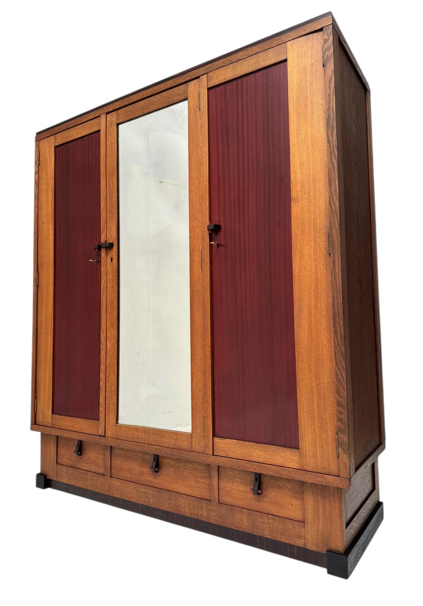 Art Deco Modernist Kleiderschrank oder Garderobe von J.J. Zijfers Amsterdam, 1920er-Jahre im Angebot 8
